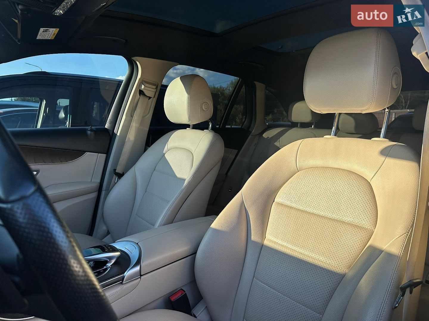 Mercedes-Benz GLC-Class 2018 VIN WDC0G4KB5JV108954 фото оголошення 21 з 26
