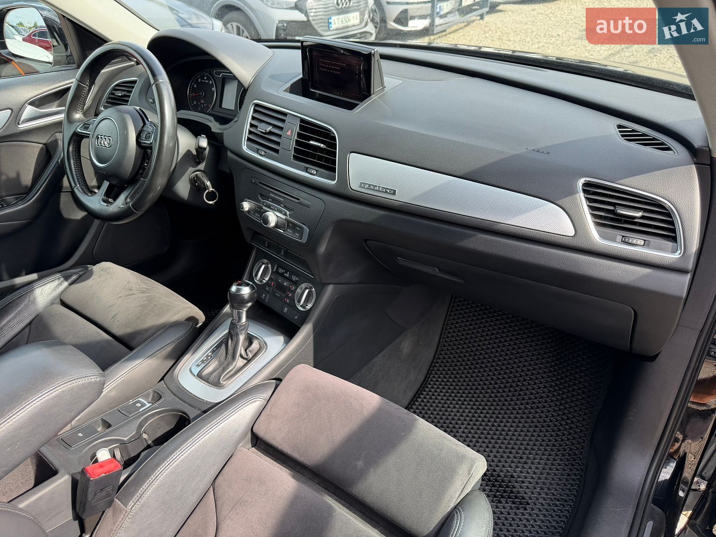 AUDI Q3 2011 VIN WAUZZZ8U6CR011963 фото оголошення 30 з 40