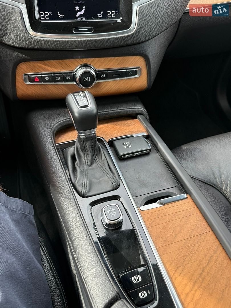 Volvo XC90 2022 VIN YV4102PK7N1794341 фото оголошення 44 з 72