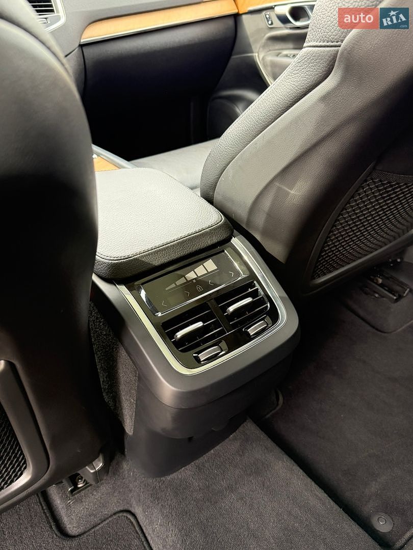 Volvo XC90 2022 VIN YV4102PK7N1794341 фото оголошення 51 з 72