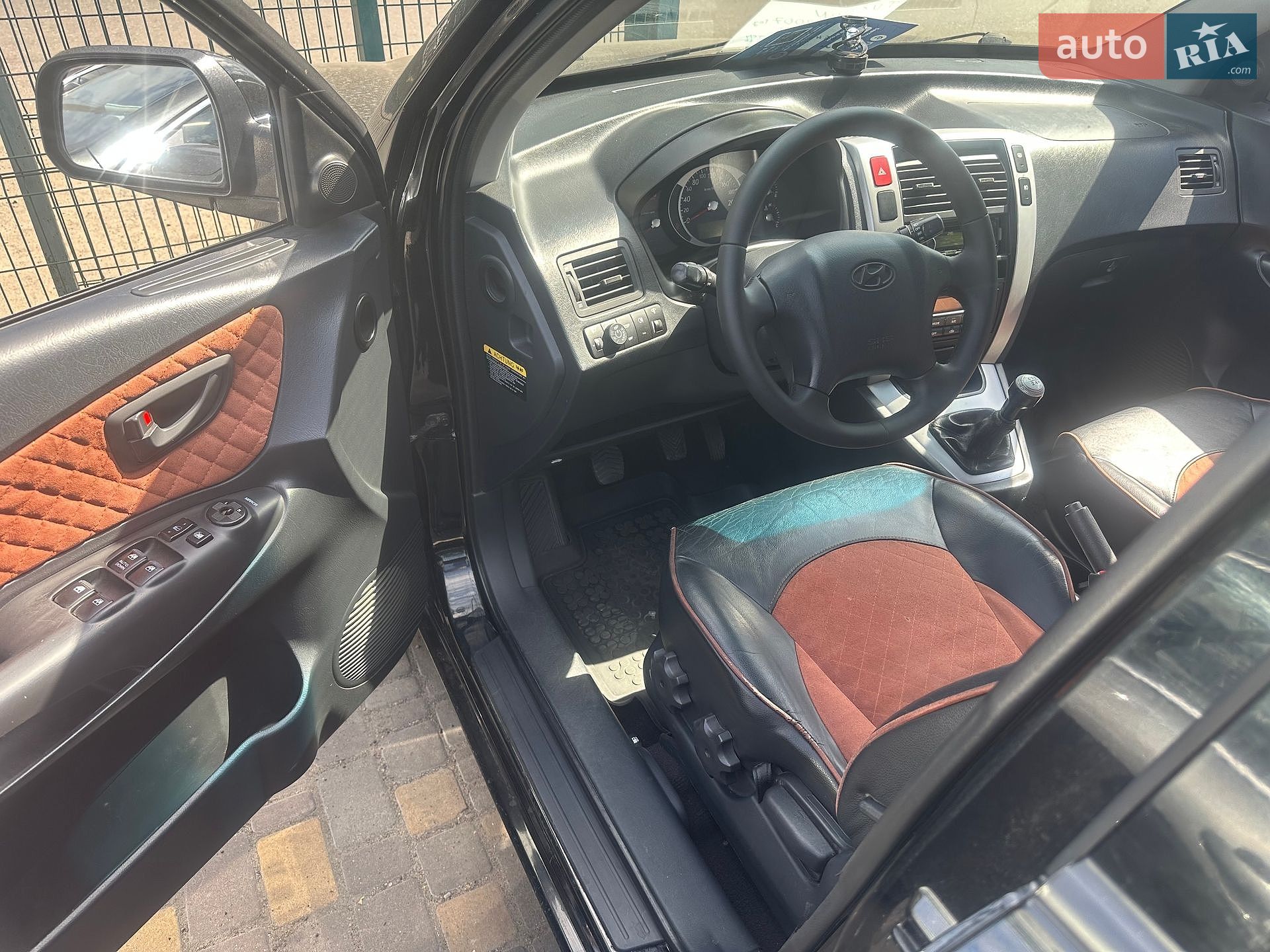 Hyundai Tucson 2007 VIN KMHJN81BP7U721801 фото оголошення 3 з 22