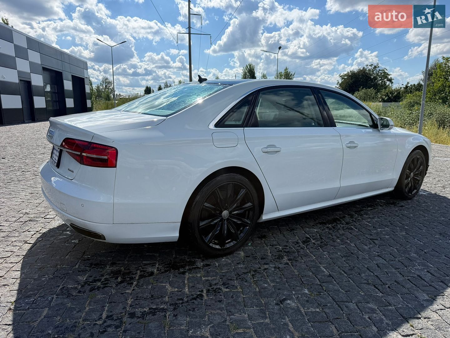 Audi A8 2017 VIN WAU44AFD6HN013868 фото оголошення 6 з 10