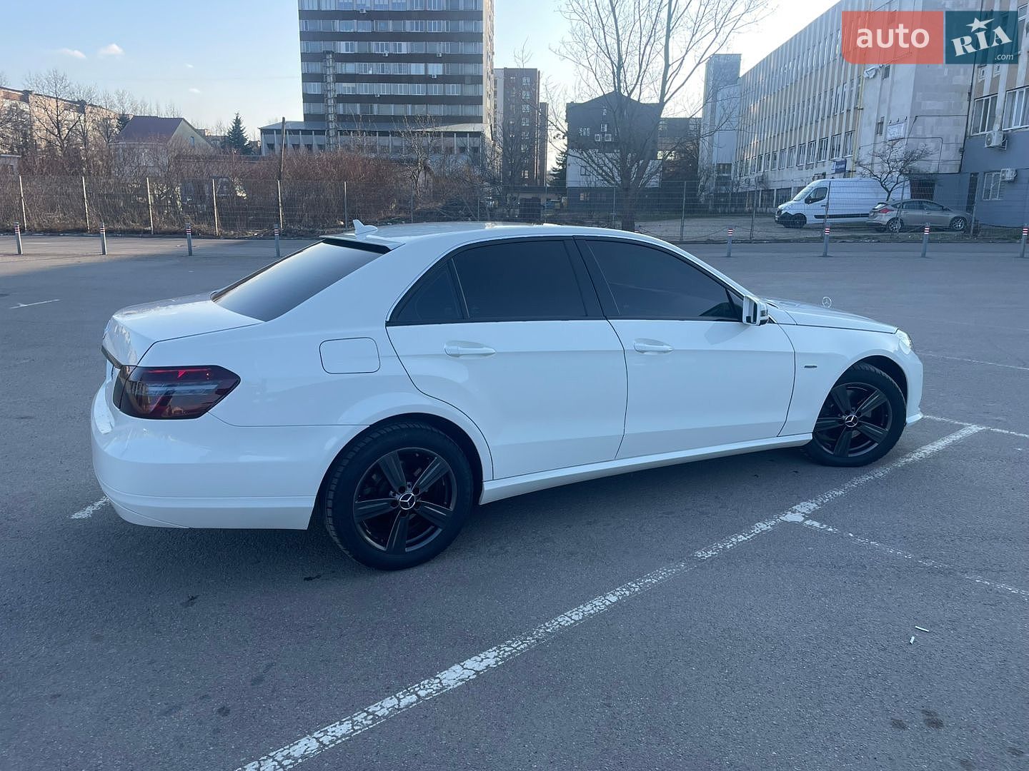Mercedes-Benz E-Class 2009 VIN WDD2120031A048679 фото оголошення 25 з 92