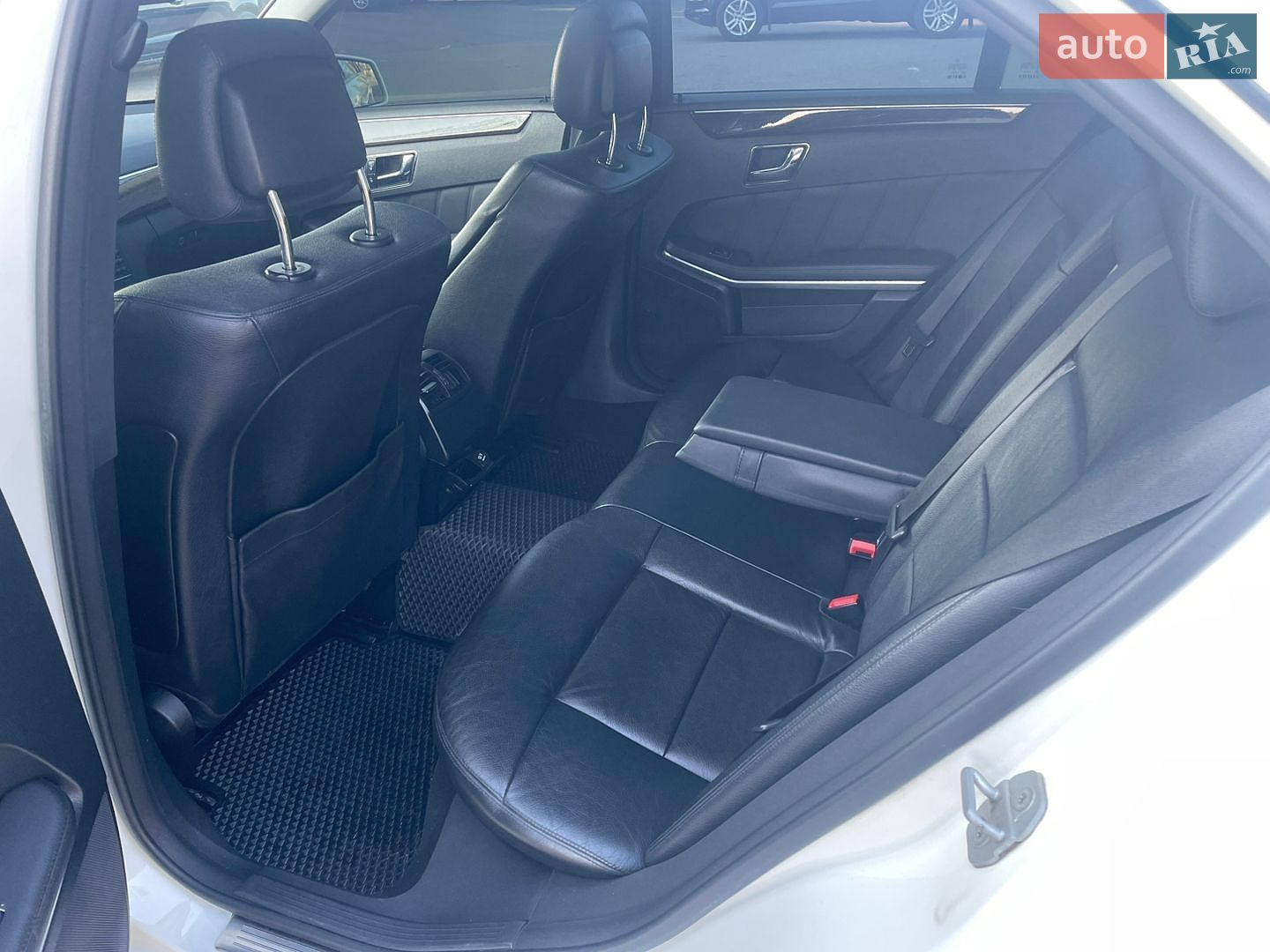 Mercedes-Benz E-Class 2009 VIN WDD2120031A048679 фото оголошення 56 з 92
