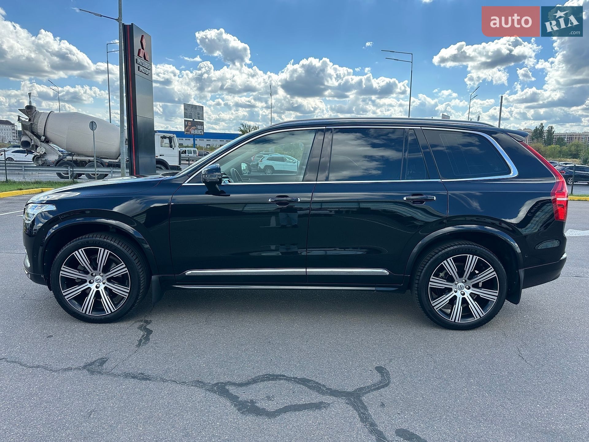 Volvo XC90 2022 VIN YV1LF06V3P1947580 фото оголошення 5 з 43