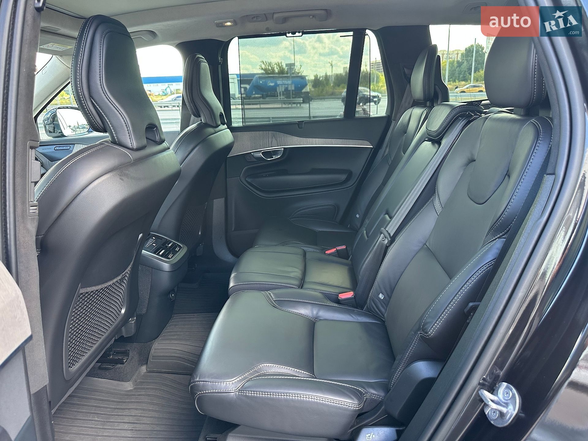 Volvo XC90 2022 VIN YV1LF06V3P1947580 фото оголошення 40 з 43