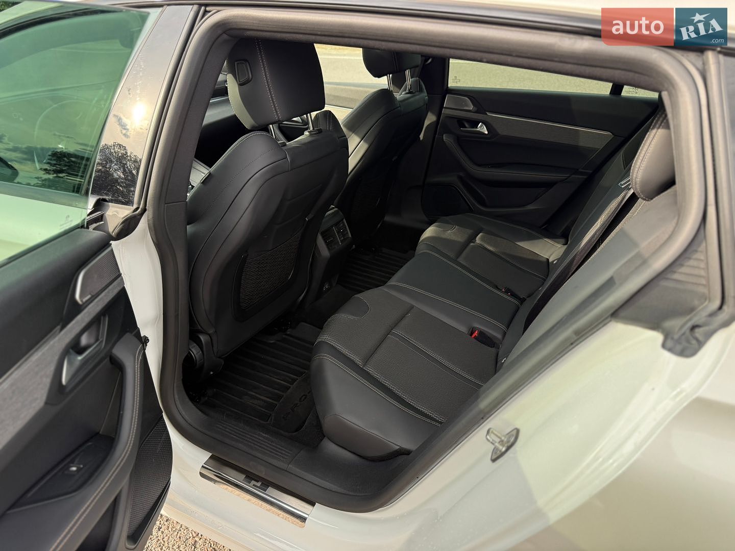 Peugeot 508 2020 VIN VR3FJEHYRKY104409 фото оголошення 28 з 53