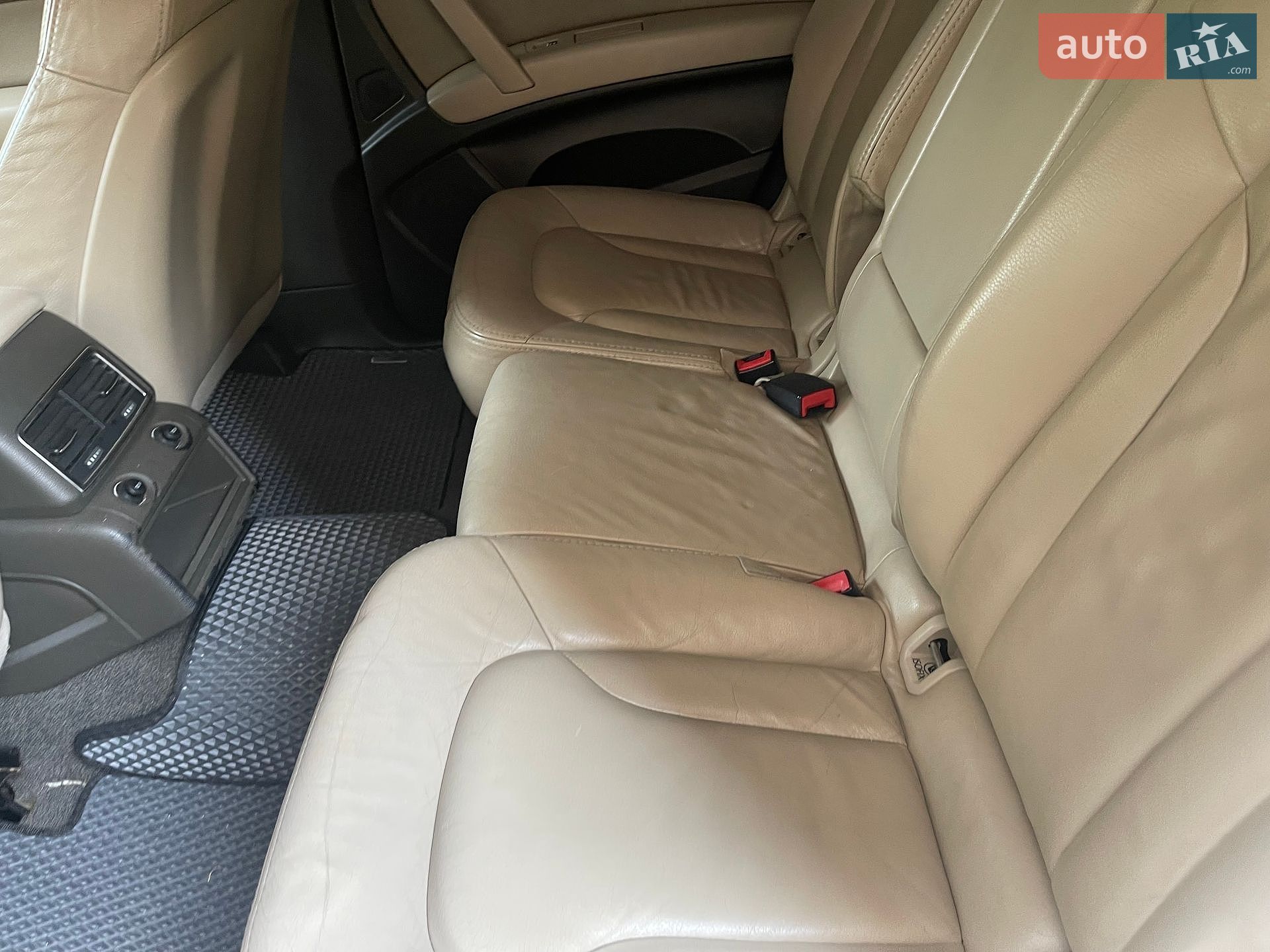 Audi Q7 2006 VIN WAUZZZ4LX7D008547 фото оголошення 10 з 16