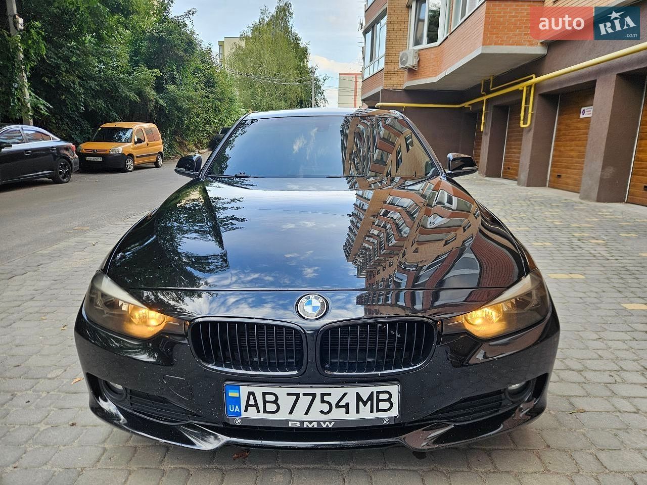 BMW 3 Series 2014 VIN WBA3B1C55FK136994 фото оголошення 9 з 44