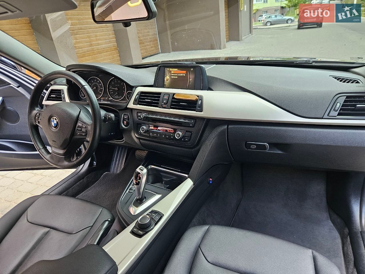 BMW 3 Series 2014 VIN WBA3B1C55FK136994 фото оголошення 29 з 44