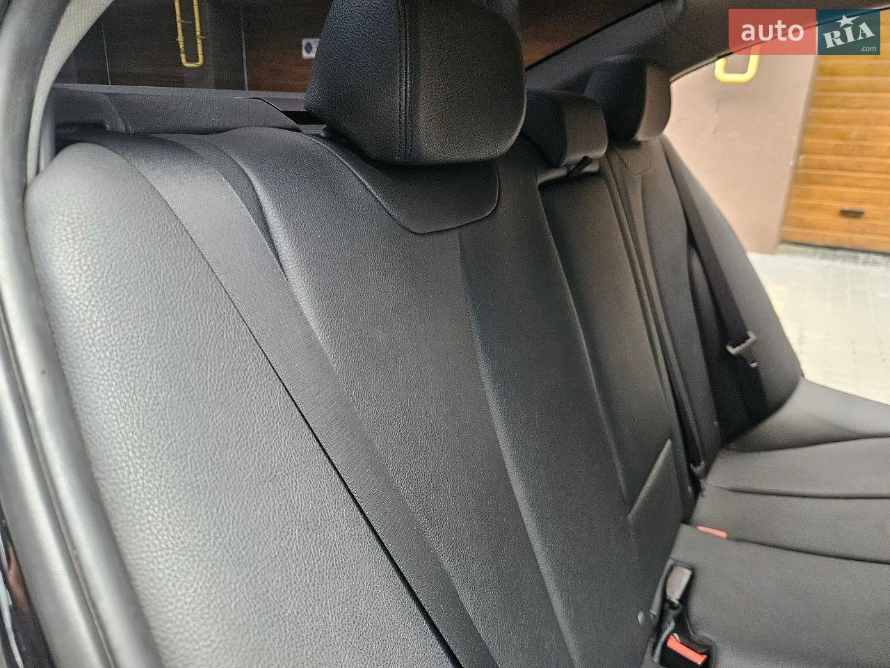 BMW 3 Series 2014 VIN WBA3B1C55FK136994 фото оголошення 32 з 44