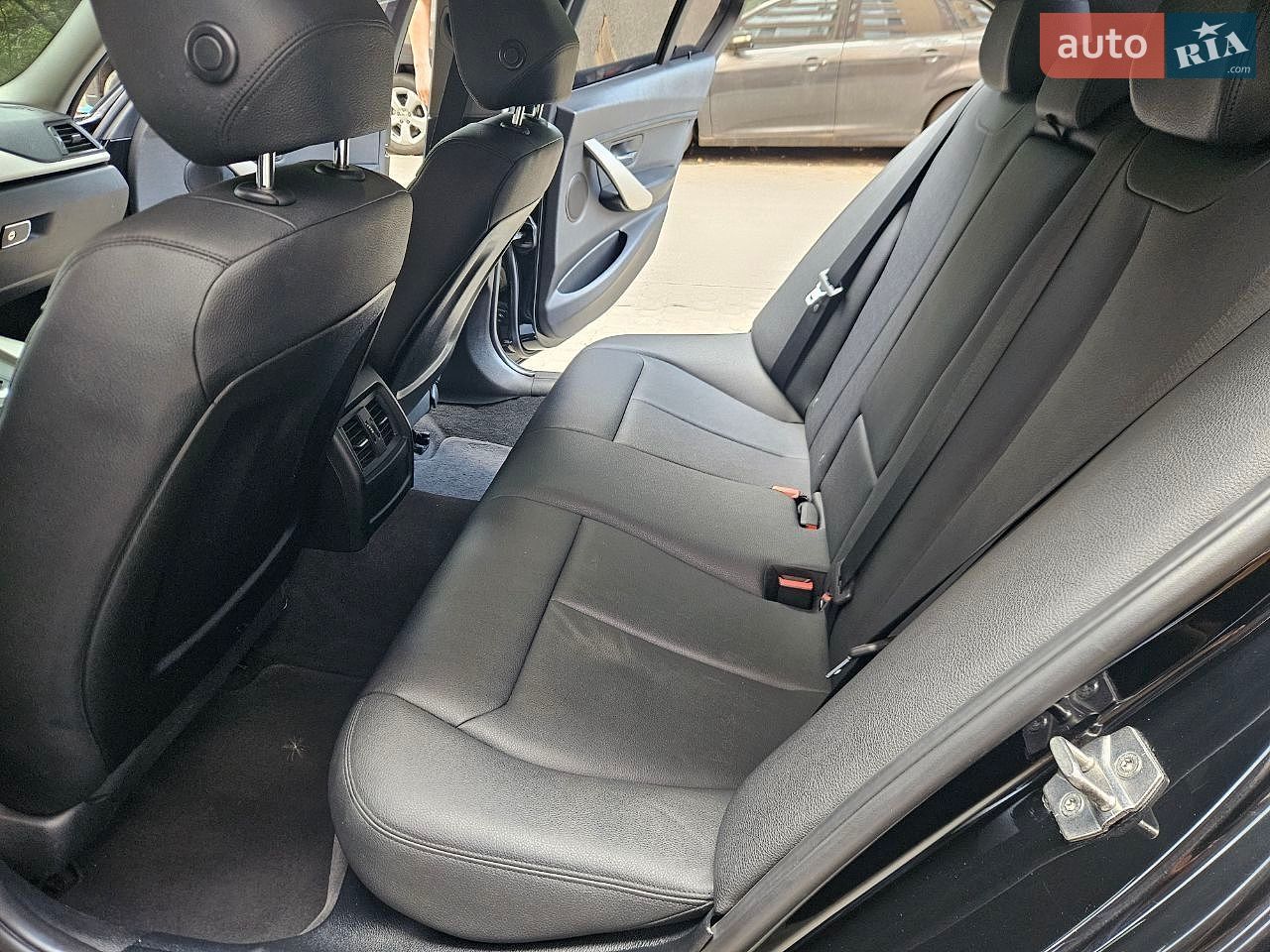 BMW 3 Series 2014 VIN WBA3B1C55FK136994 фото оголошення 31 з 44