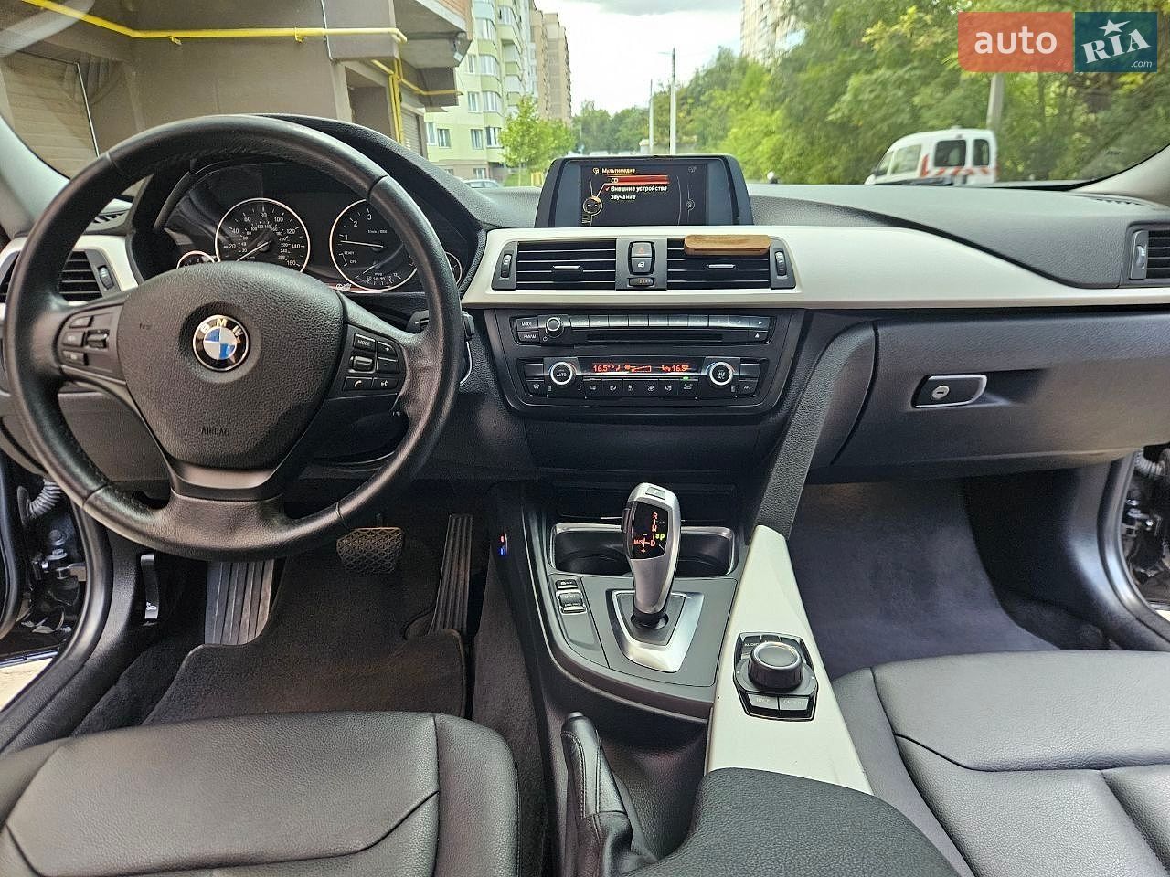 BMW 3 Series 2014 VIN WBA3B1C55FK136994 фото оголошення 34 з 44