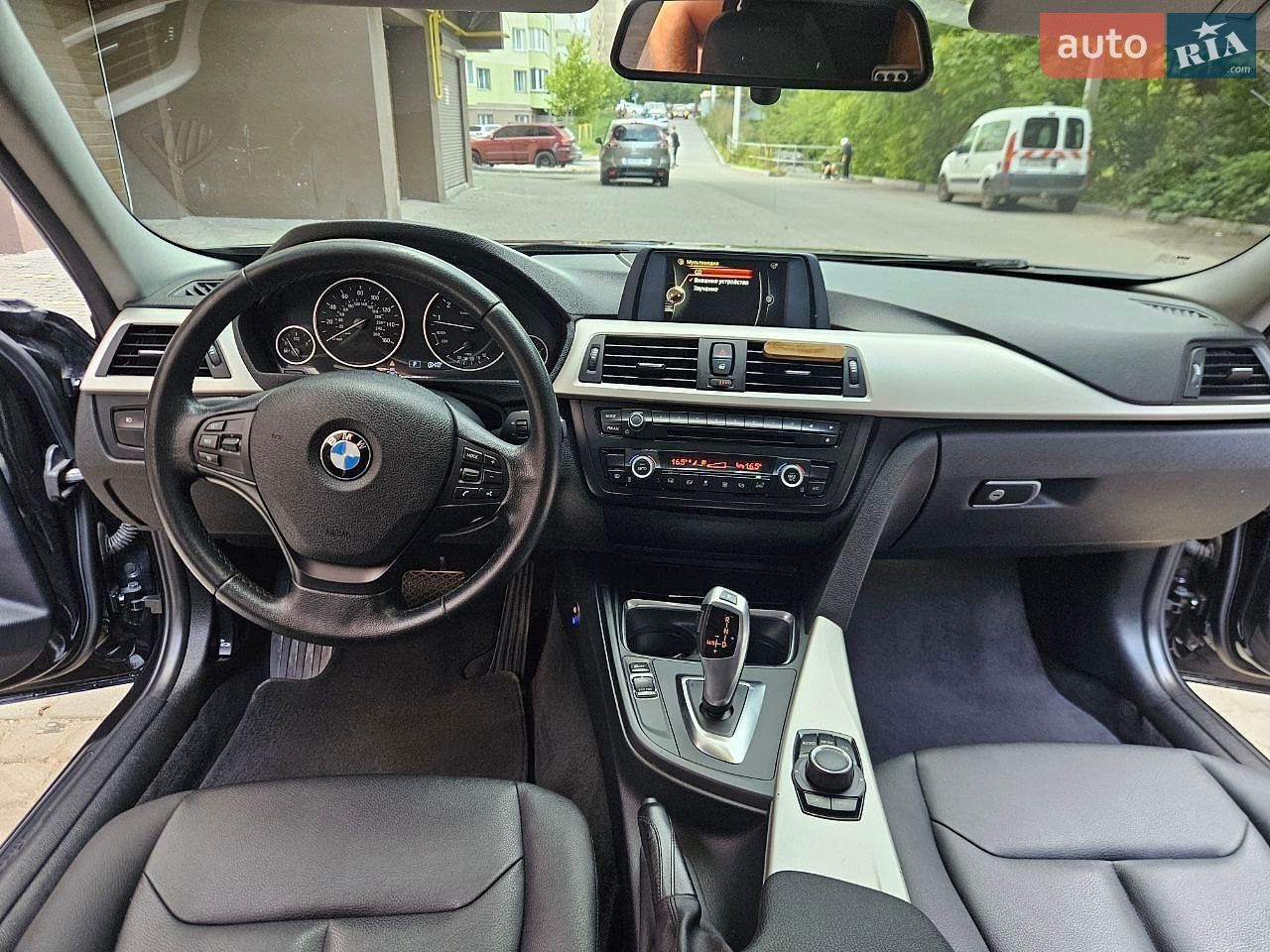 BMW 3 Series 2014 VIN WBA3B1C55FK136994 фото оголошення 40 з 44