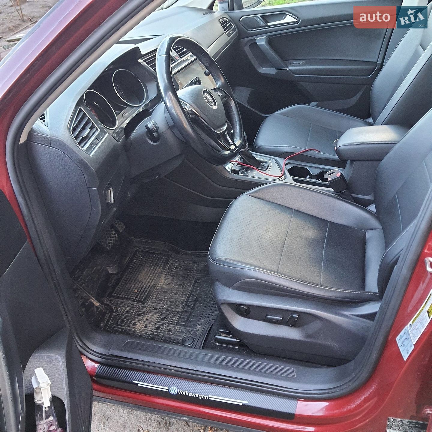 Volkswagen Tiguan Allspace 2017 VIN 3VV3B7AX6JM073546 фото оголошення 2 з 32