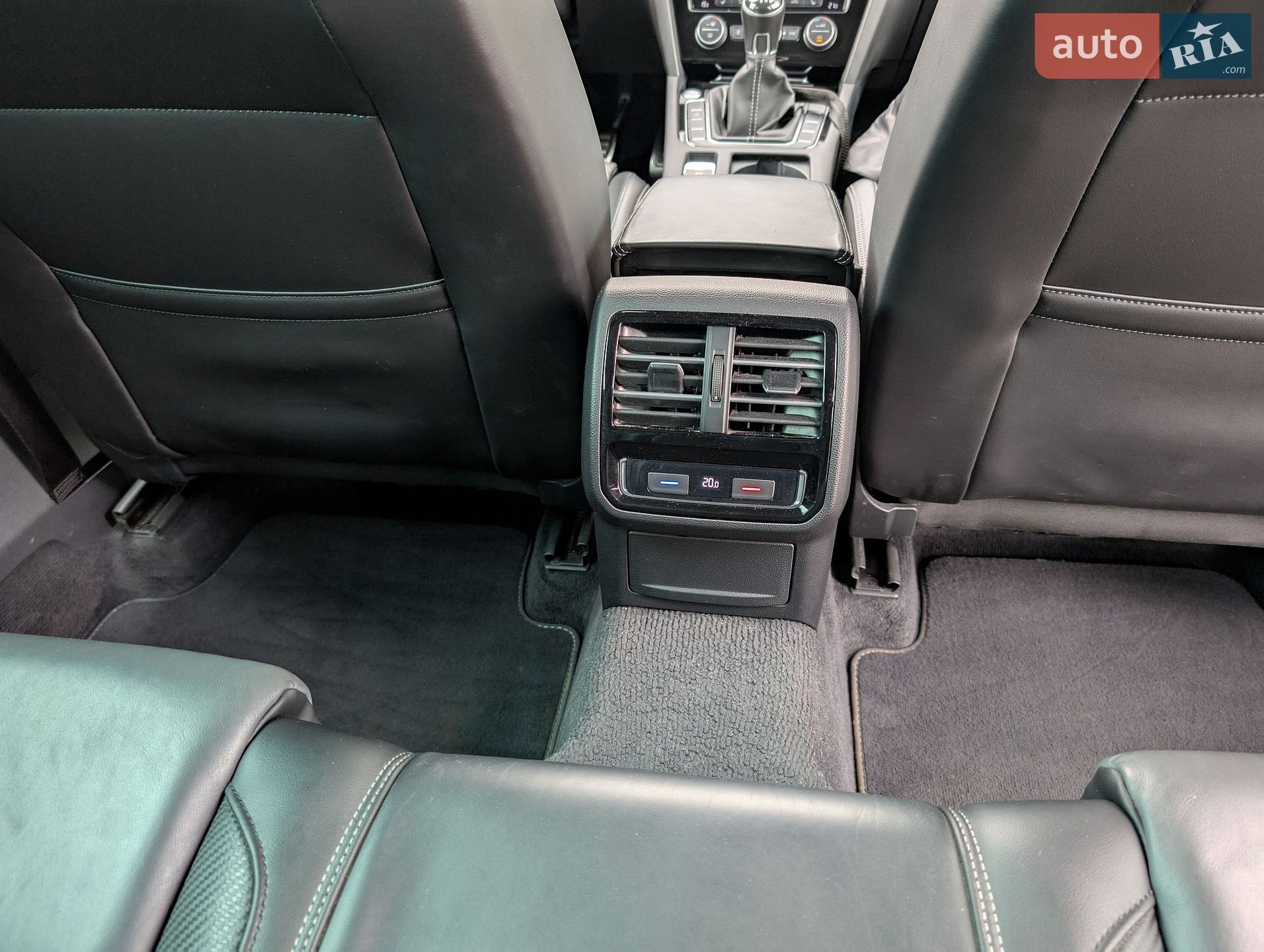 Volkswagen Passat 2018 VIN WVWZZZ3CZJE144682 фото оголошення 20 з 42