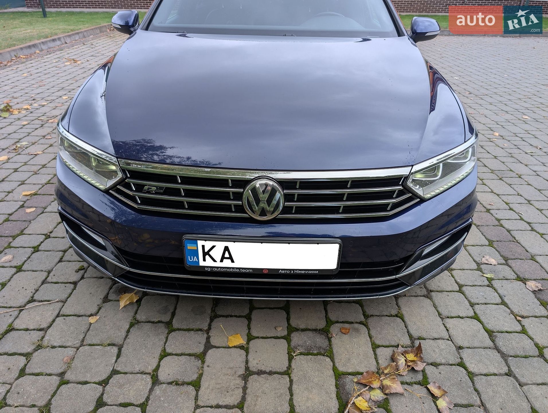 Volkswagen Passat 2018 VIN WVWZZZ3CZJE144682 фото оголошення 12 з 42