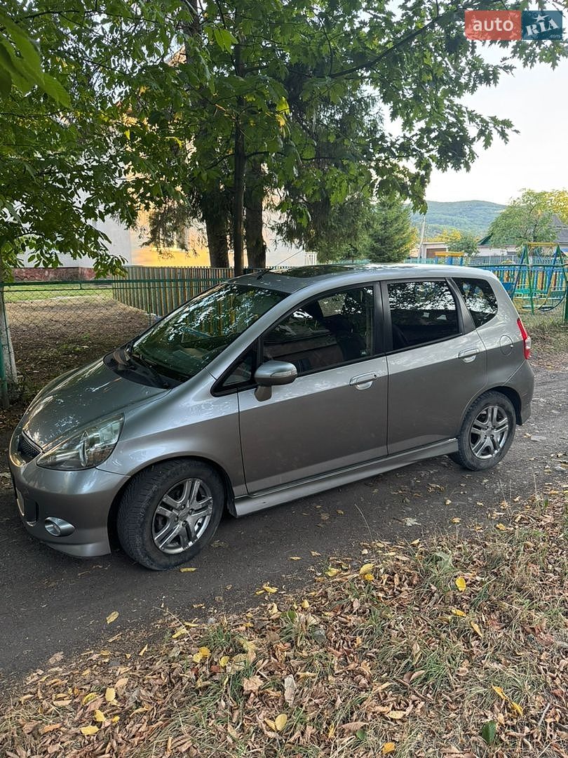 Honda Jazz 2005 VIN JHMGD18905S231765 фото оголошення 3 з 8
