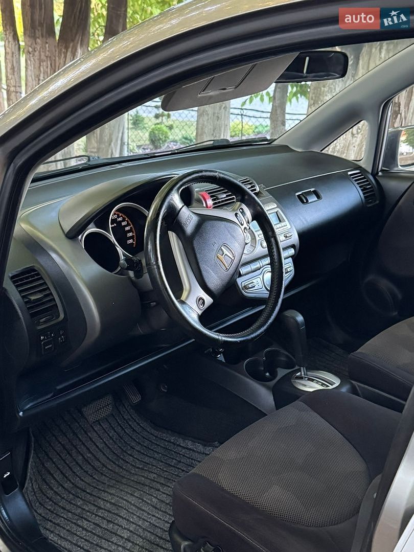 Honda Jazz 2005 VIN JHMGD18905S231765 фото оголошення 5 з 8