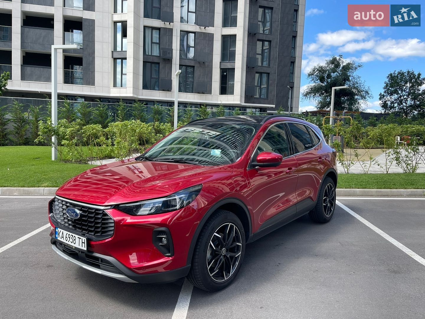 Ford Escape 2025 VIN 1FMCU0E19SUA91831 фото оголошення 2 з 15