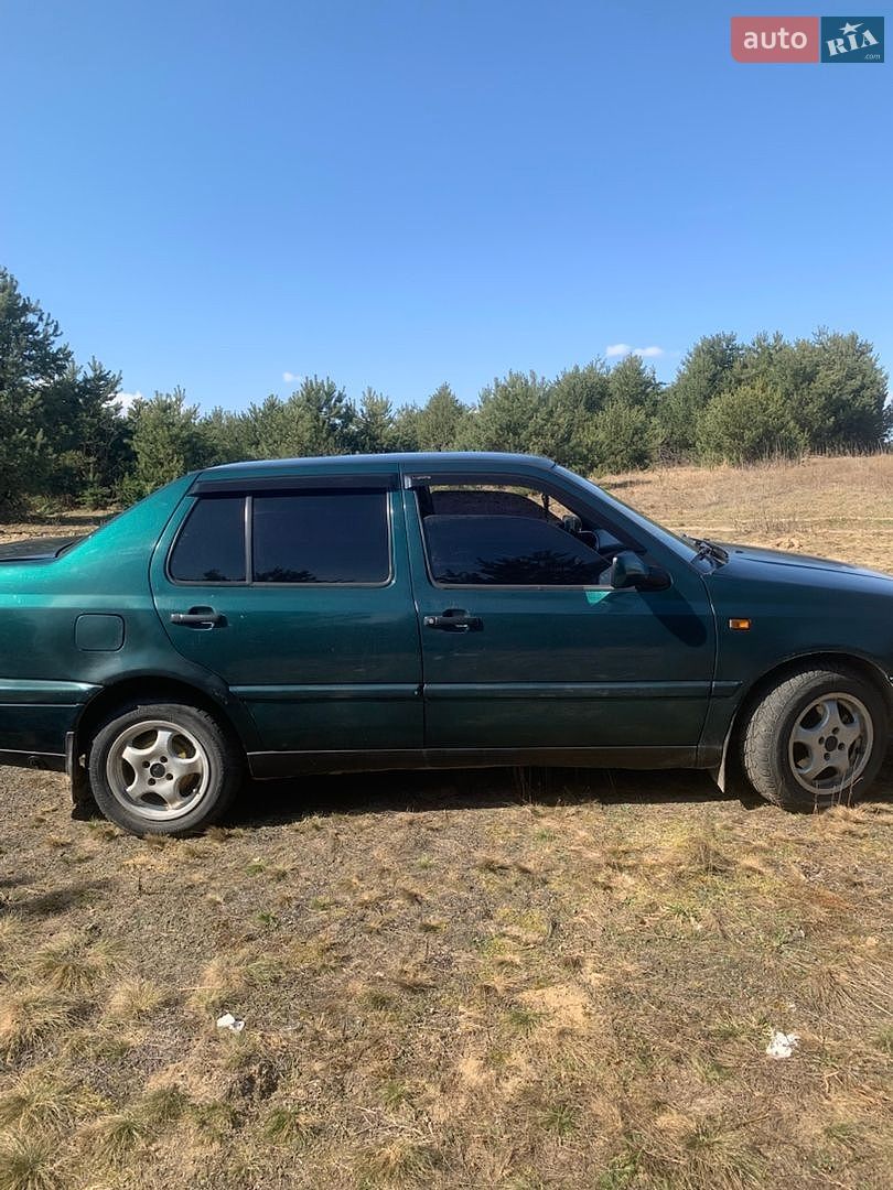 Volkswagen Vento 1998 VIN WVWZZZ1HZWW037825 фото оголошення 3 з 15