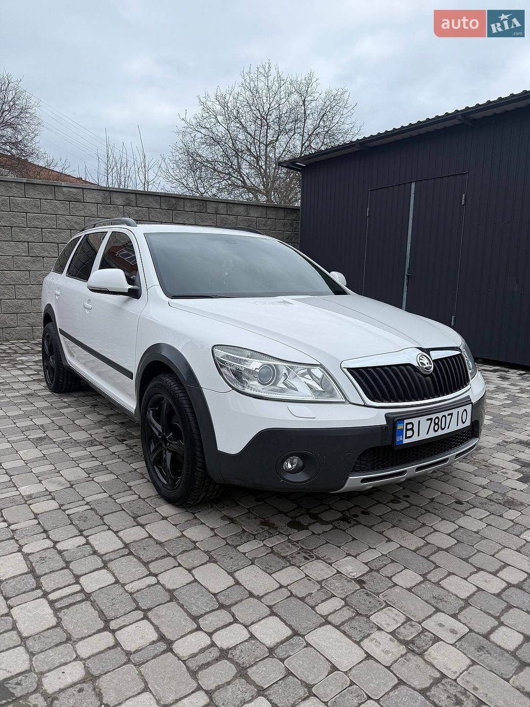 Skoda Octavia 2010 VIN TMBKK61Z7B2077524 фото оголошення 2 з 13