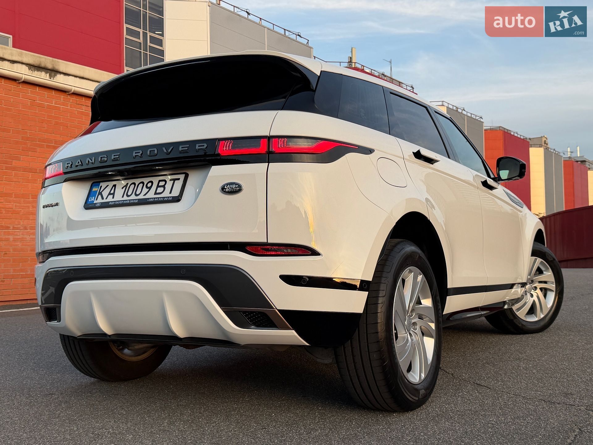 Land Rover Range Rover Evoque 2021 VIN SALZA2BN9MH130660 фото оголошення 4 з 83