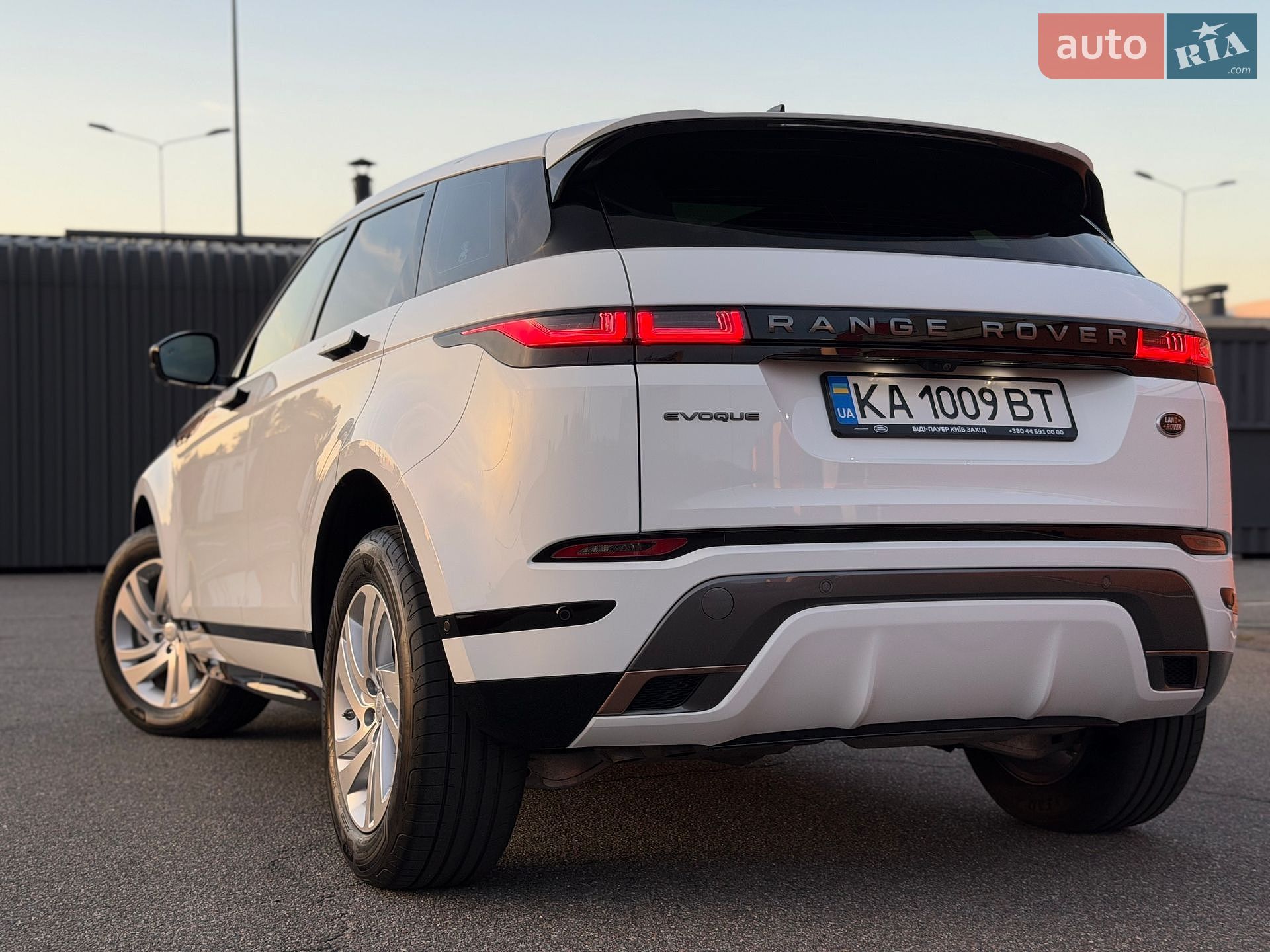 Land Rover Range Rover Evoque 2021 VIN SALZA2BN9MH130660 фото оголошення 32 з 83