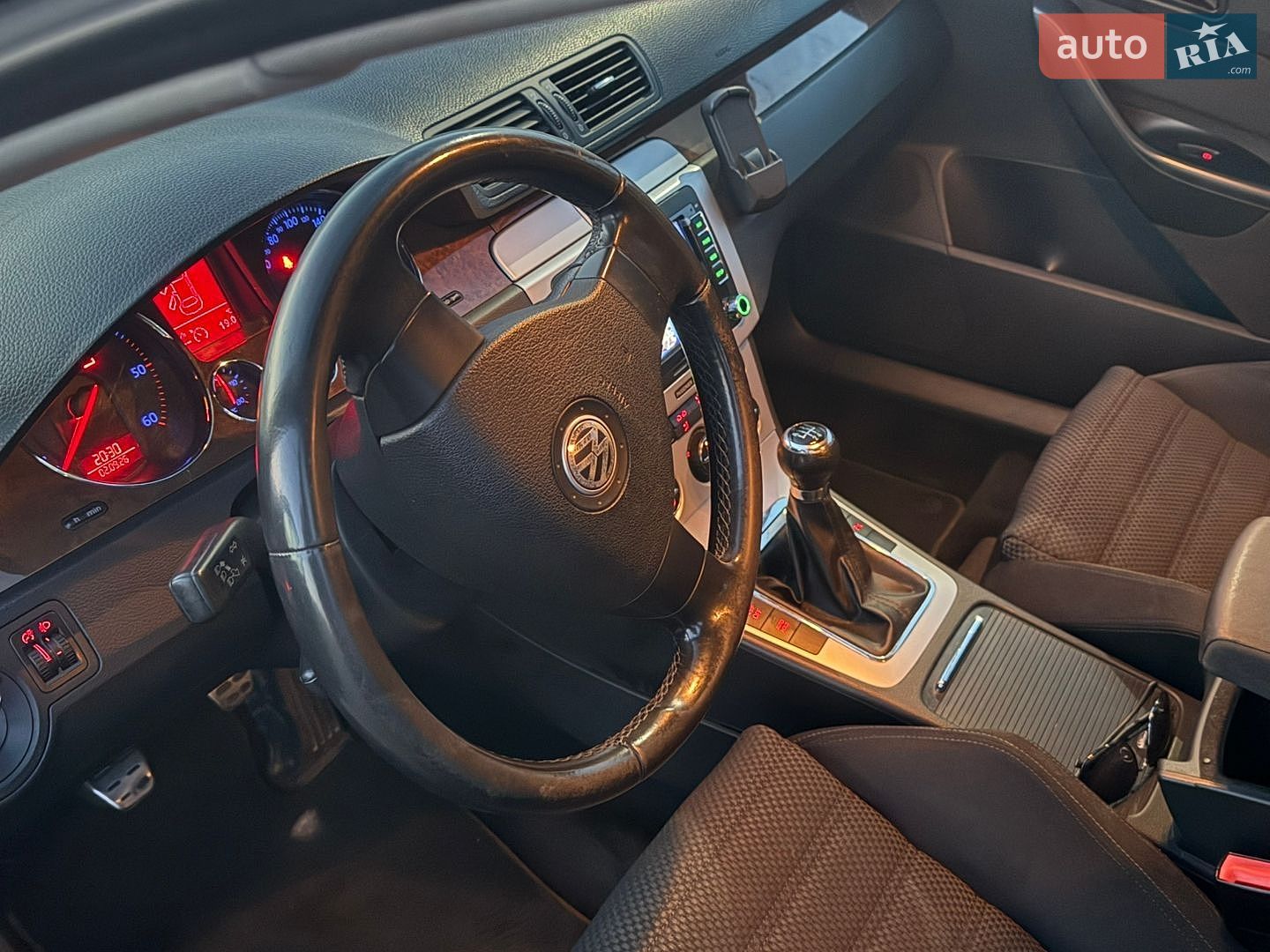 VOLKSWAGEN PASSAT 2007 VIN WVWZZZ3CZ8E142450 фото оголошення 7 з 30