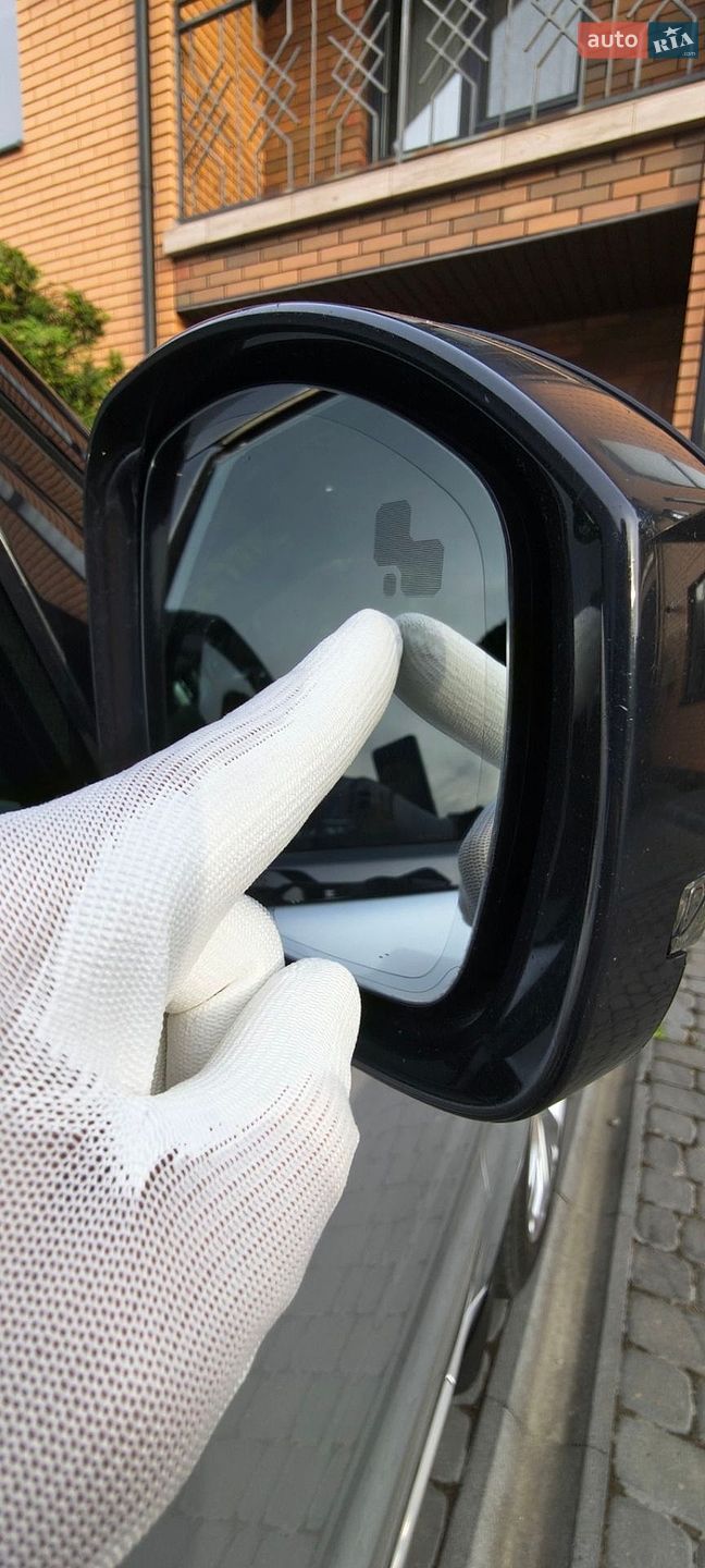 Land Rover Range Rover Sport 2018 VIN SALWV2SV5KA841141 фото оголошення 2 з 104