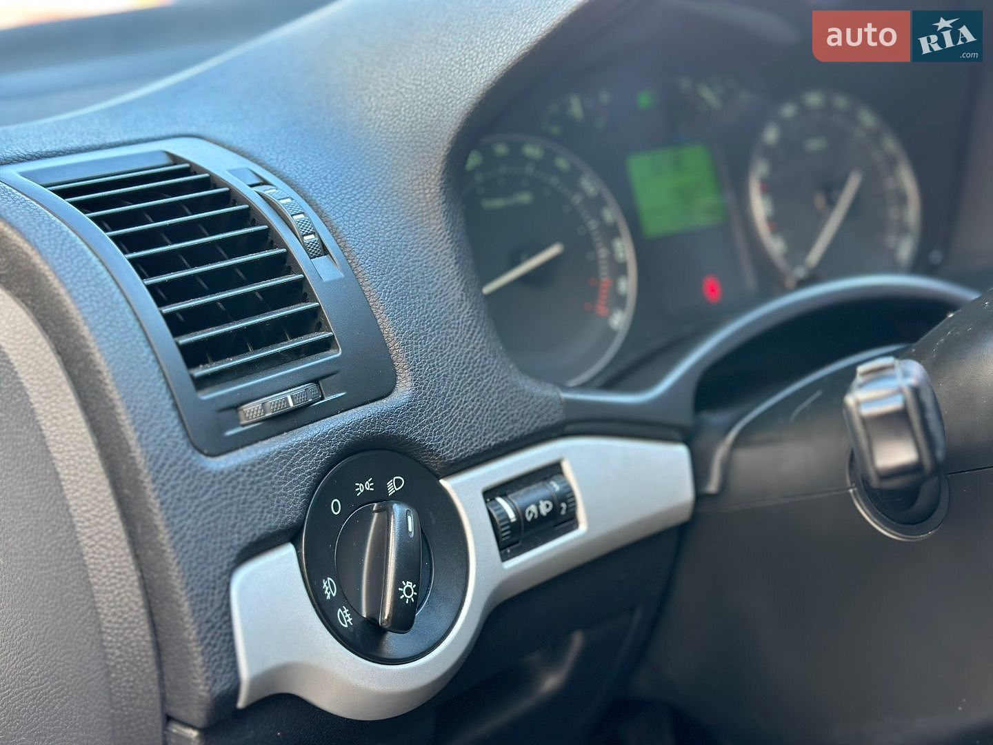 Skoda Octavia 2006 VIN TMBHA21Z37B150689 фото оголошення 33 з 41