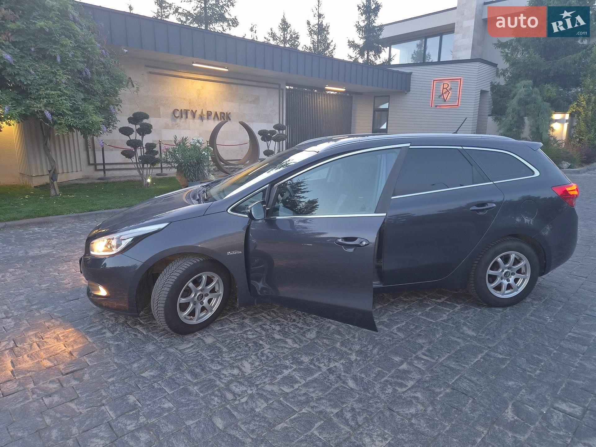 Kia Ceed 2013 VIN U5YHN816BDL014131 фото оголошення 12 з 30