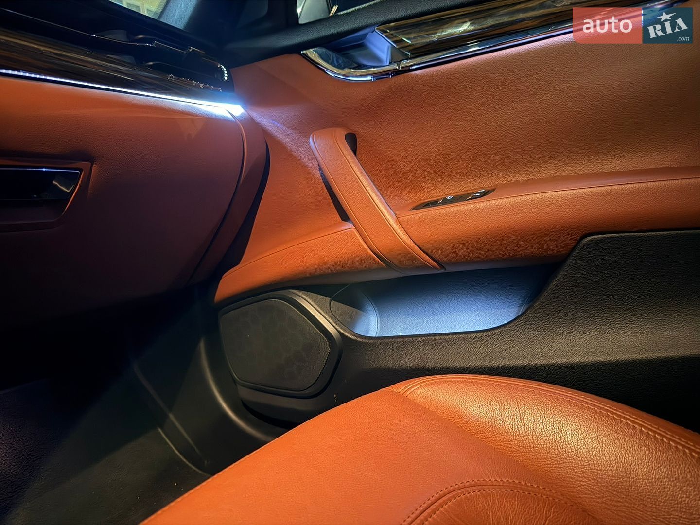Maserati Quattroporte 2014 VIN ZAM56RRAXF1130421 фото оголошення 39 з 44