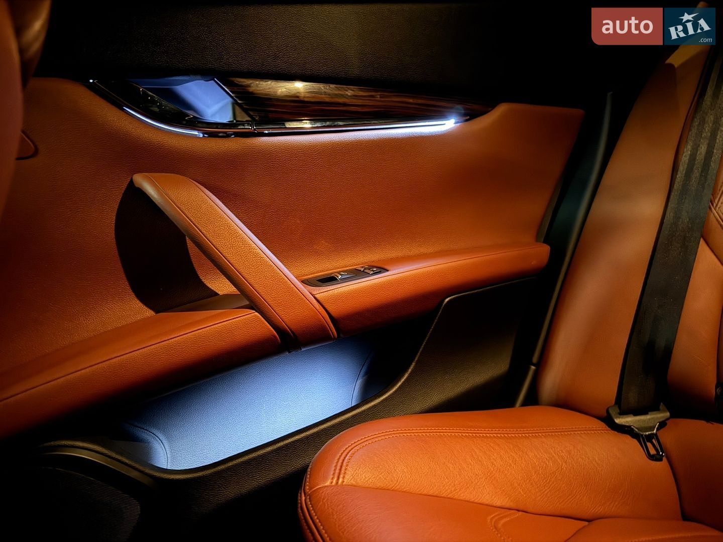 Maserati Quattroporte 2014 VIN ZAM56RRAXF1130421 фото оголошення 41 з 44