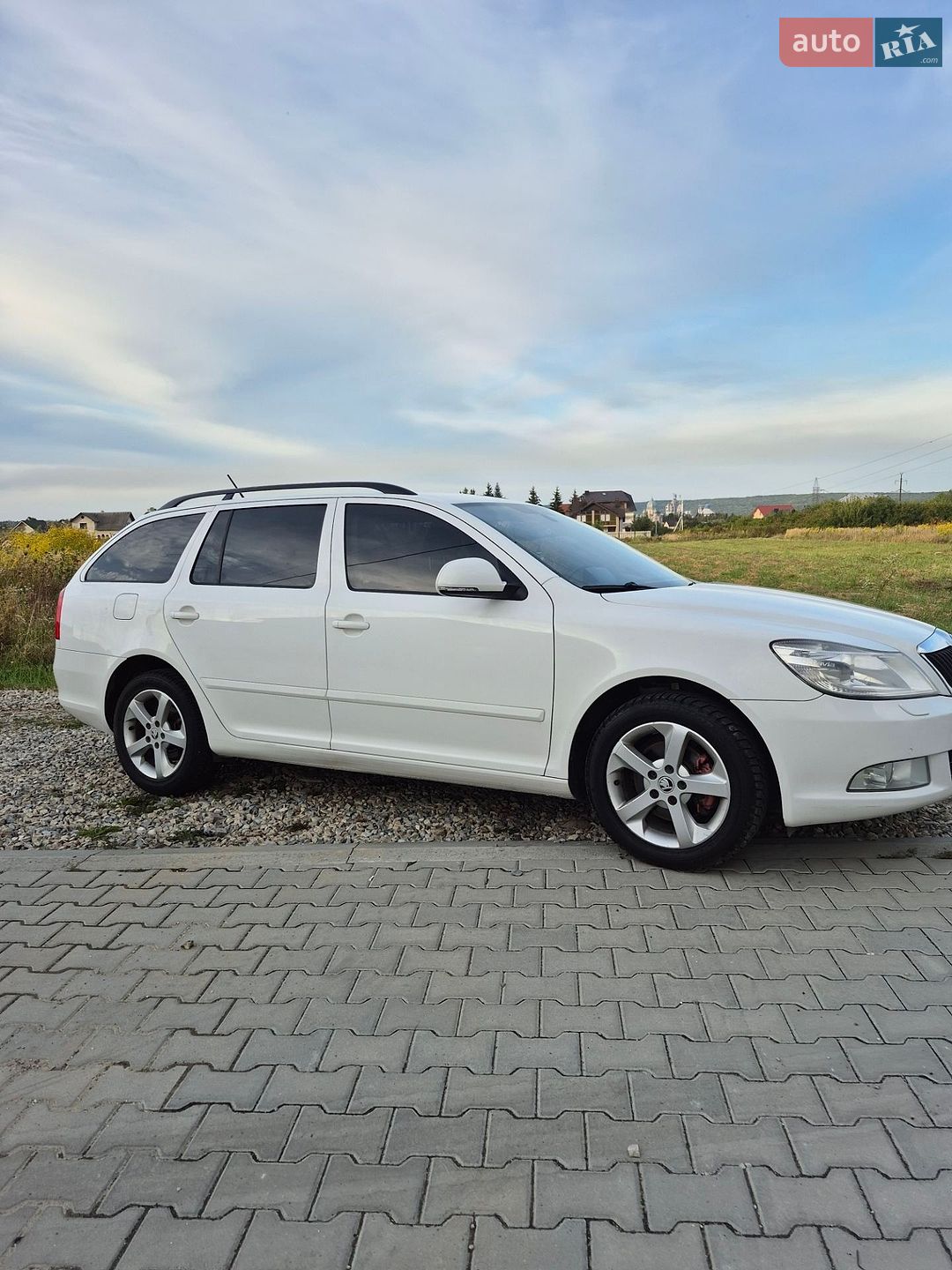 Skoda Octavia 2012 VIN TMBGE61Z4D2075455 фото оголошення 5 з 64