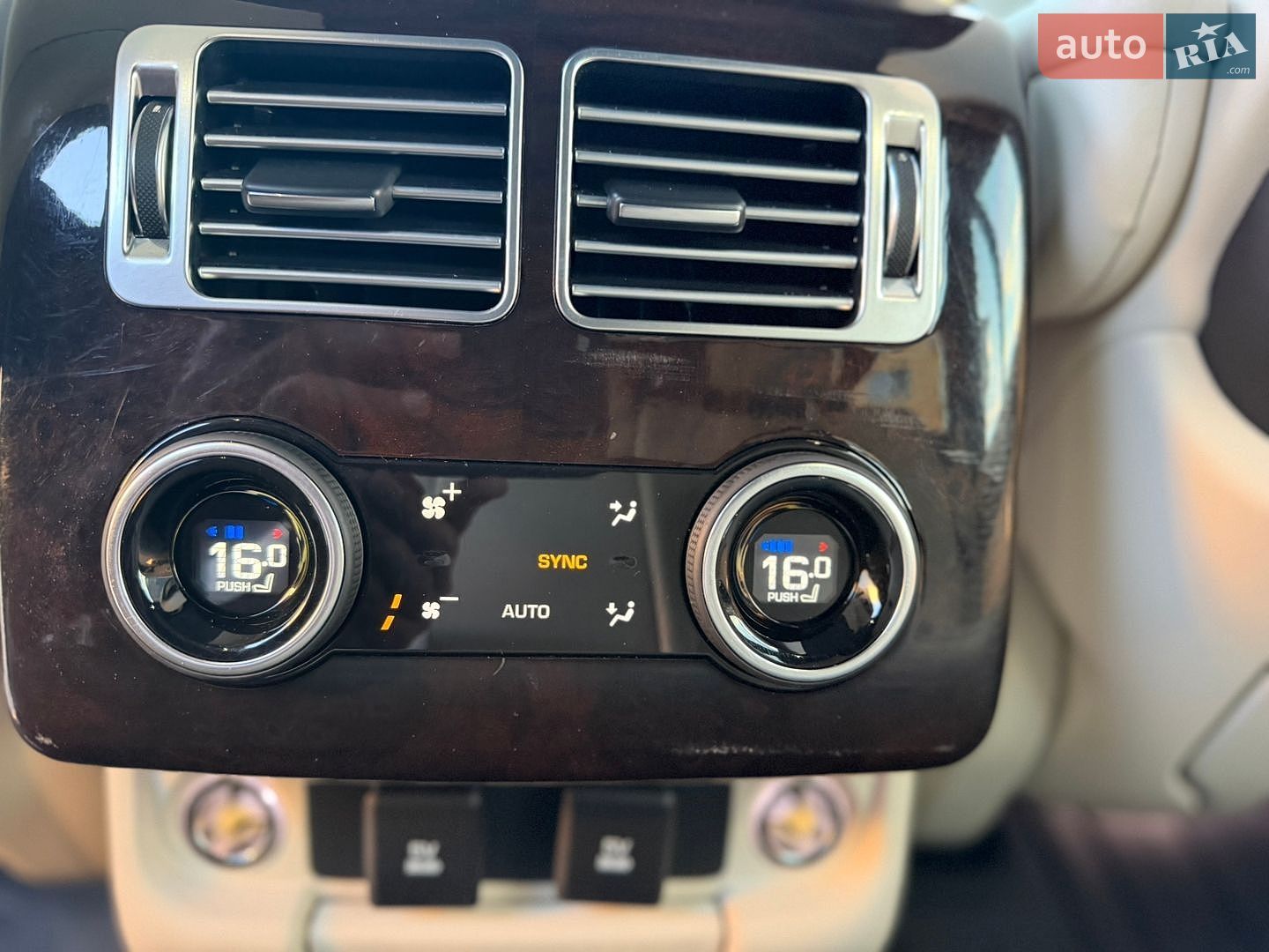 Land Rover Range Rover 2018 VIN SALGS2RE5JA393890 фото оголошення 22 з 23