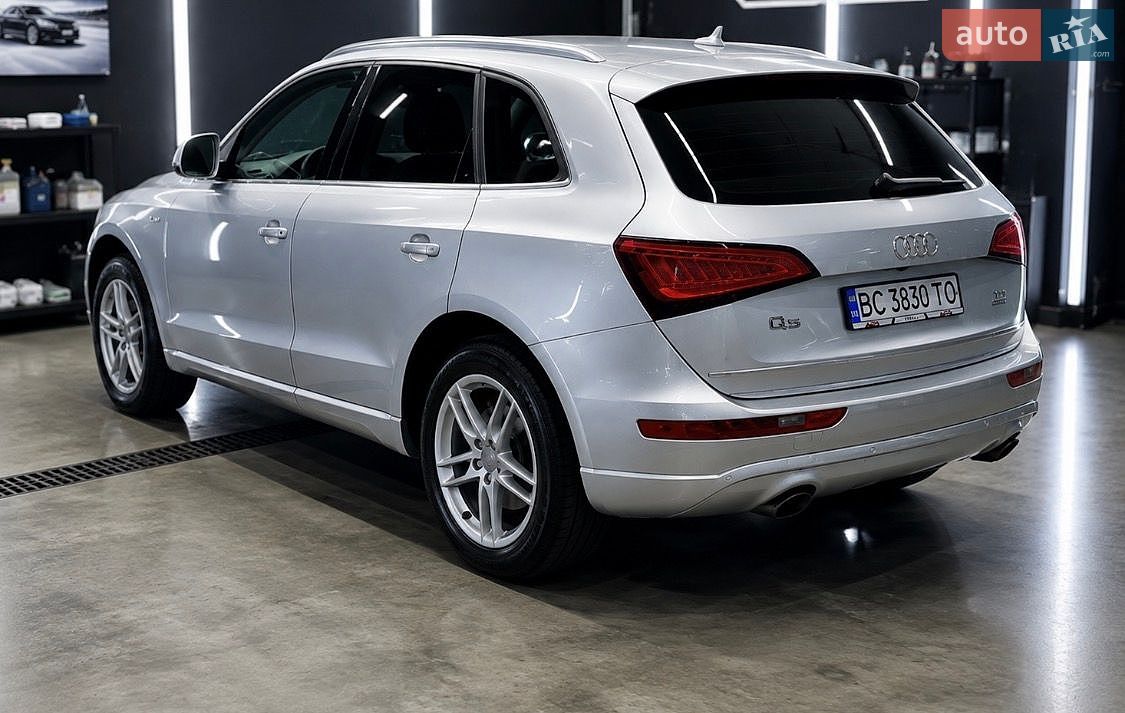 Audi Q5 2015 VIN WA1VMBFP1FA111714 фото оголошення 2 з 48