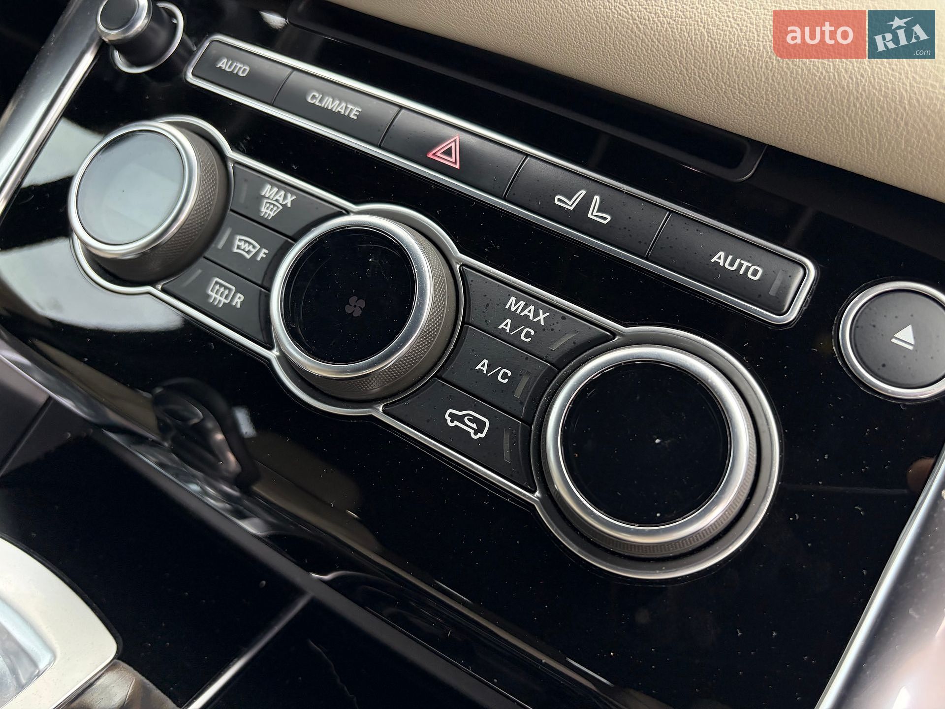 Land Rover Range Rover Sport 2015 VIN SALWA2JF8GA556611 фото оголошення 39 з 57