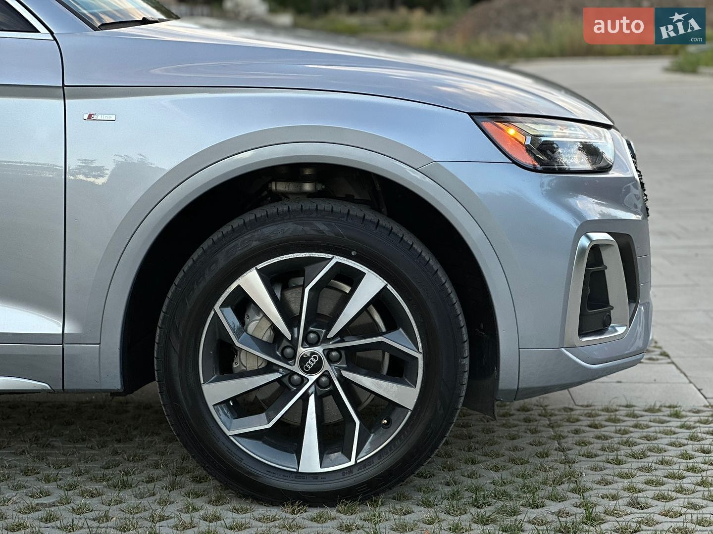 Audi Q5 2022 VIN WA1EAAFY2N2114898 фото оголошення 5 з 86