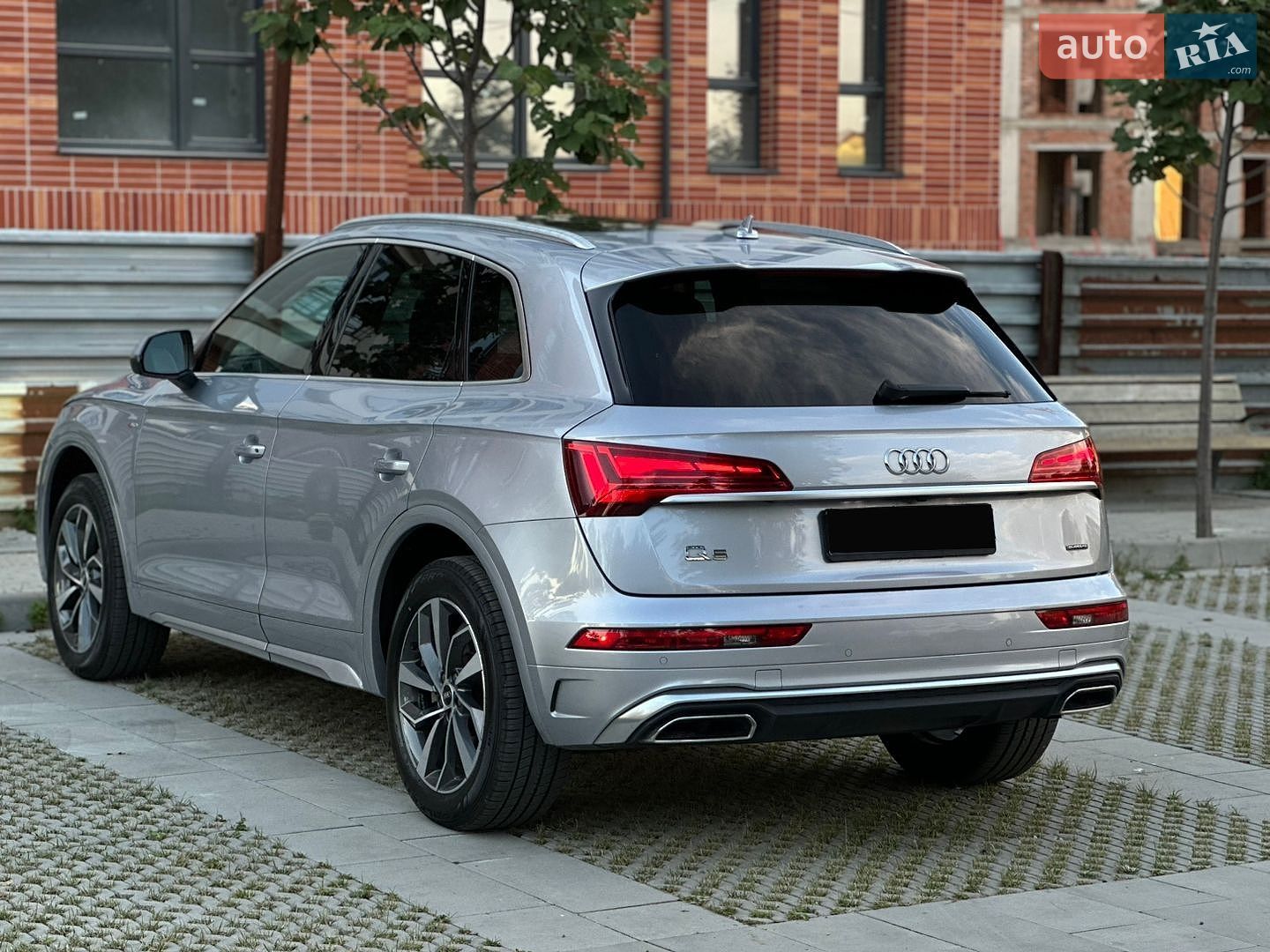 Audi Q5 2022 VIN WA1EAAFY2N2114898 фото оголошення 30 з 100