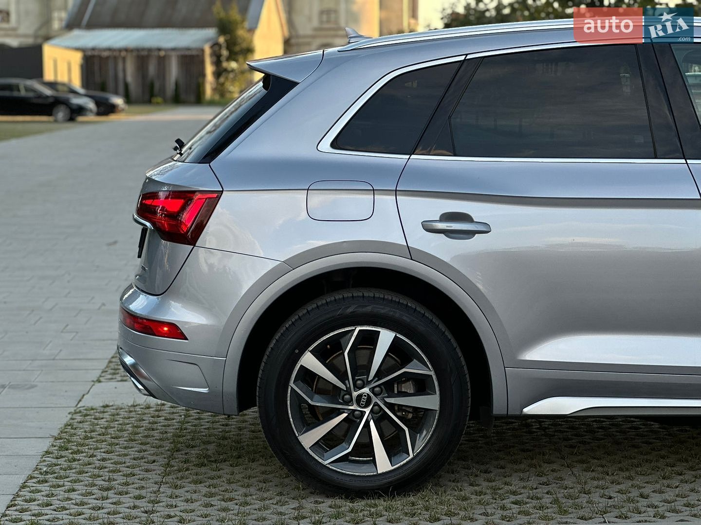 Audi Q5 2022 VIN WA1EAAFY2N2114898 фото оголошення 19 з 86