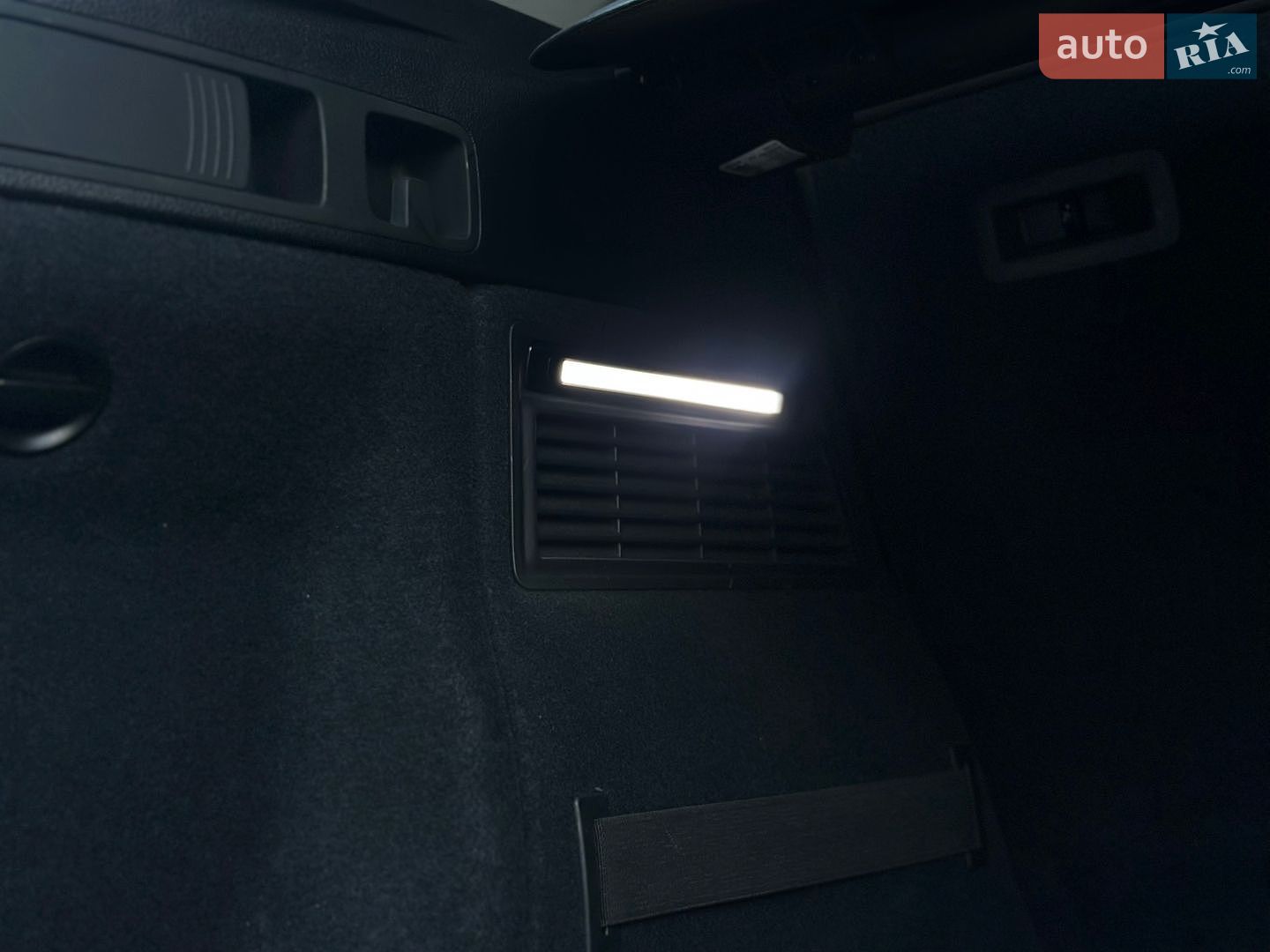 Audi Q5 2022 VIN WA1EAAFY2N2114898 фото оголошення 80 з 86