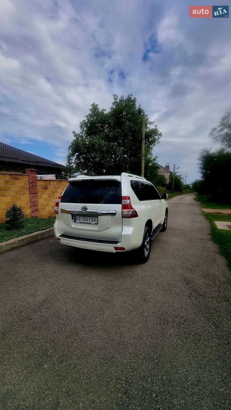 Toyota Land Cruiser Prado 2014 VIN JTEBU3FJ30K072650 фото оголошення 3 з 22