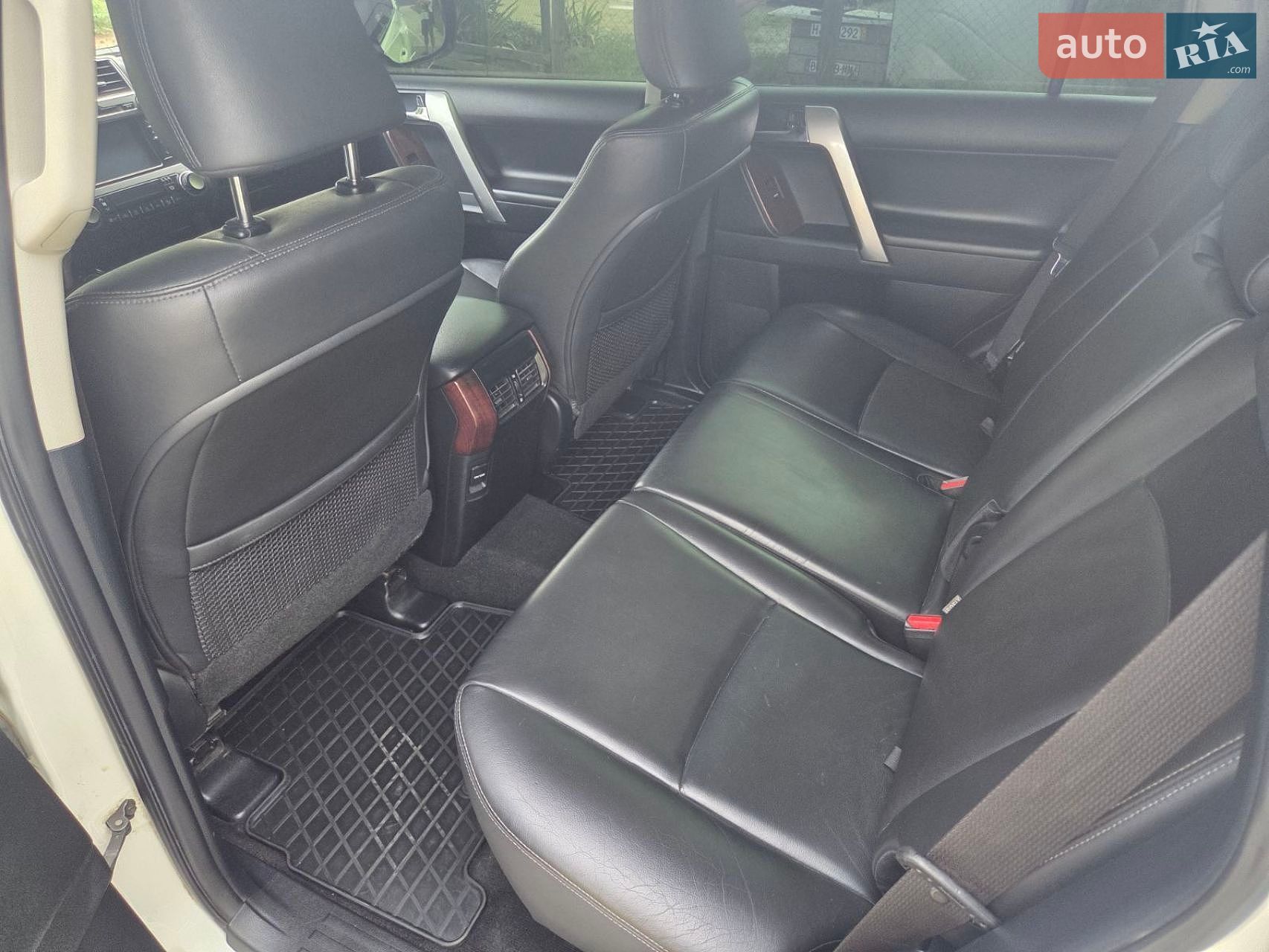 Toyota Land Cruiser Prado 2014 VIN JTEBU3FJ30K072650 фото оголошення 15 з 22