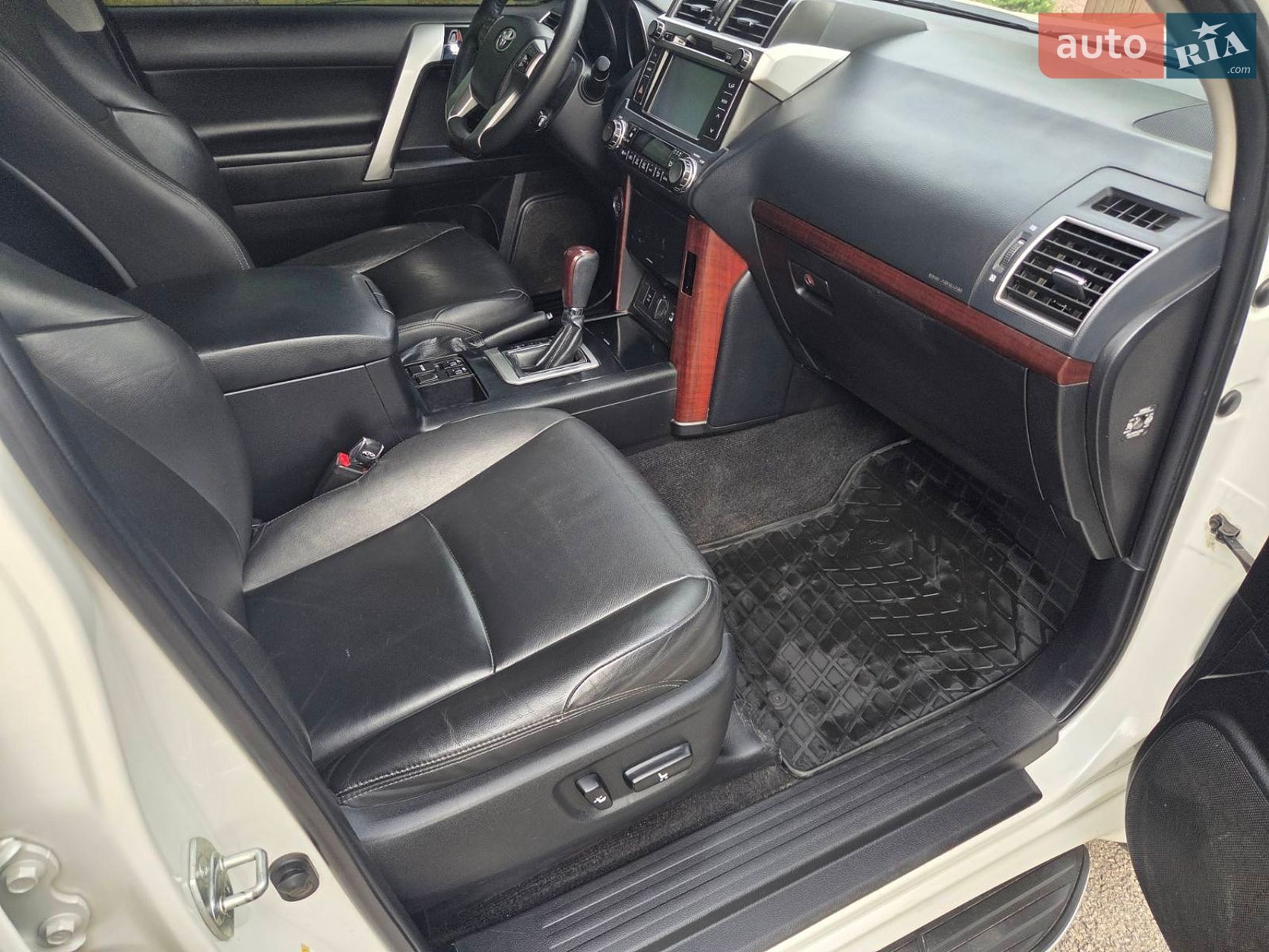 Toyota Land Cruiser Prado 2014 VIN JTEBU3FJ30K072650 фото оголошення 13 з 22