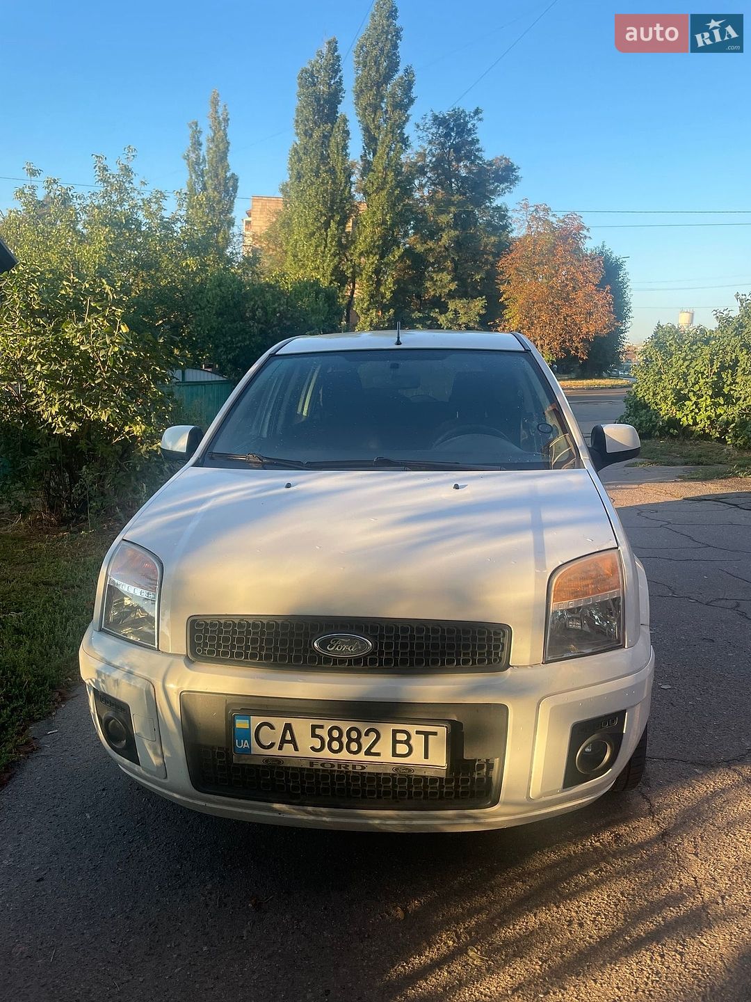 Ford Fusion 2010 VIN WF0UXXGAJUAM28754 фото оголошення 2 з 10