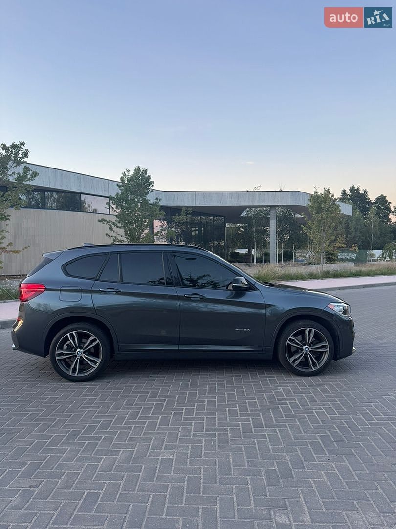 BMW X1 2017 VIN WBXHU7C36J5H43584 фото оголошення 6 з 18