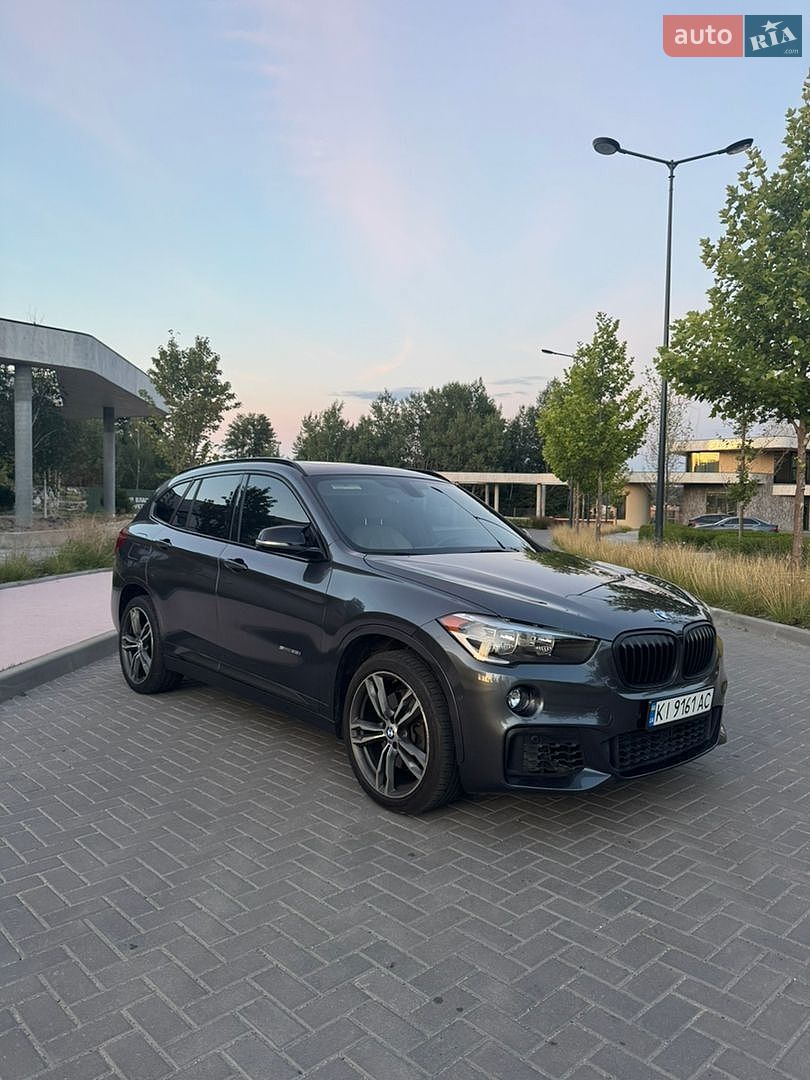 BMW X1 2017 VIN WBXHU7C36J5H43584 фото оголошення 3 з 18