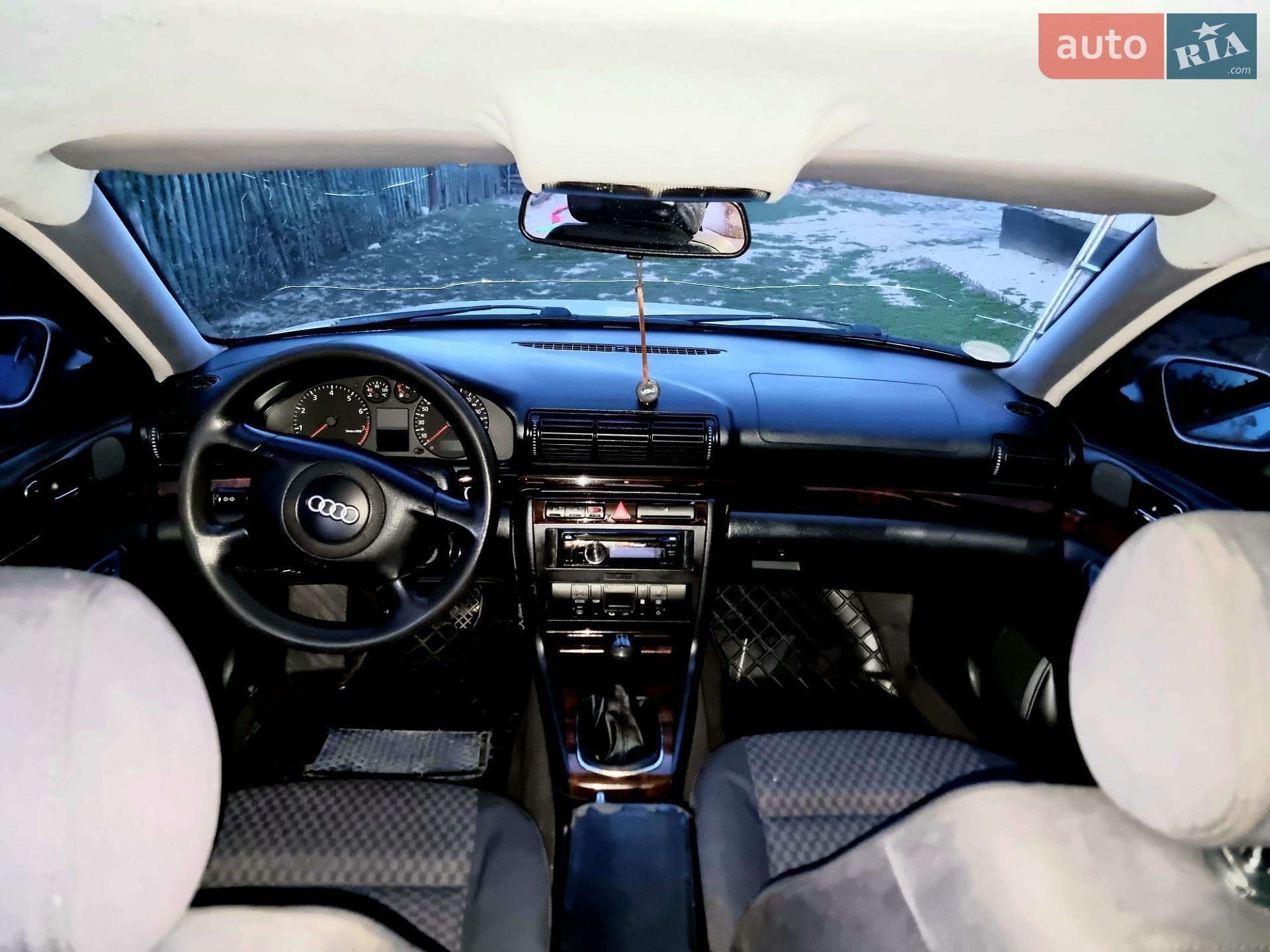 Audi A4 1999 VIN WAUZZZ8DZYA020088 фото оголошення 12 з 15