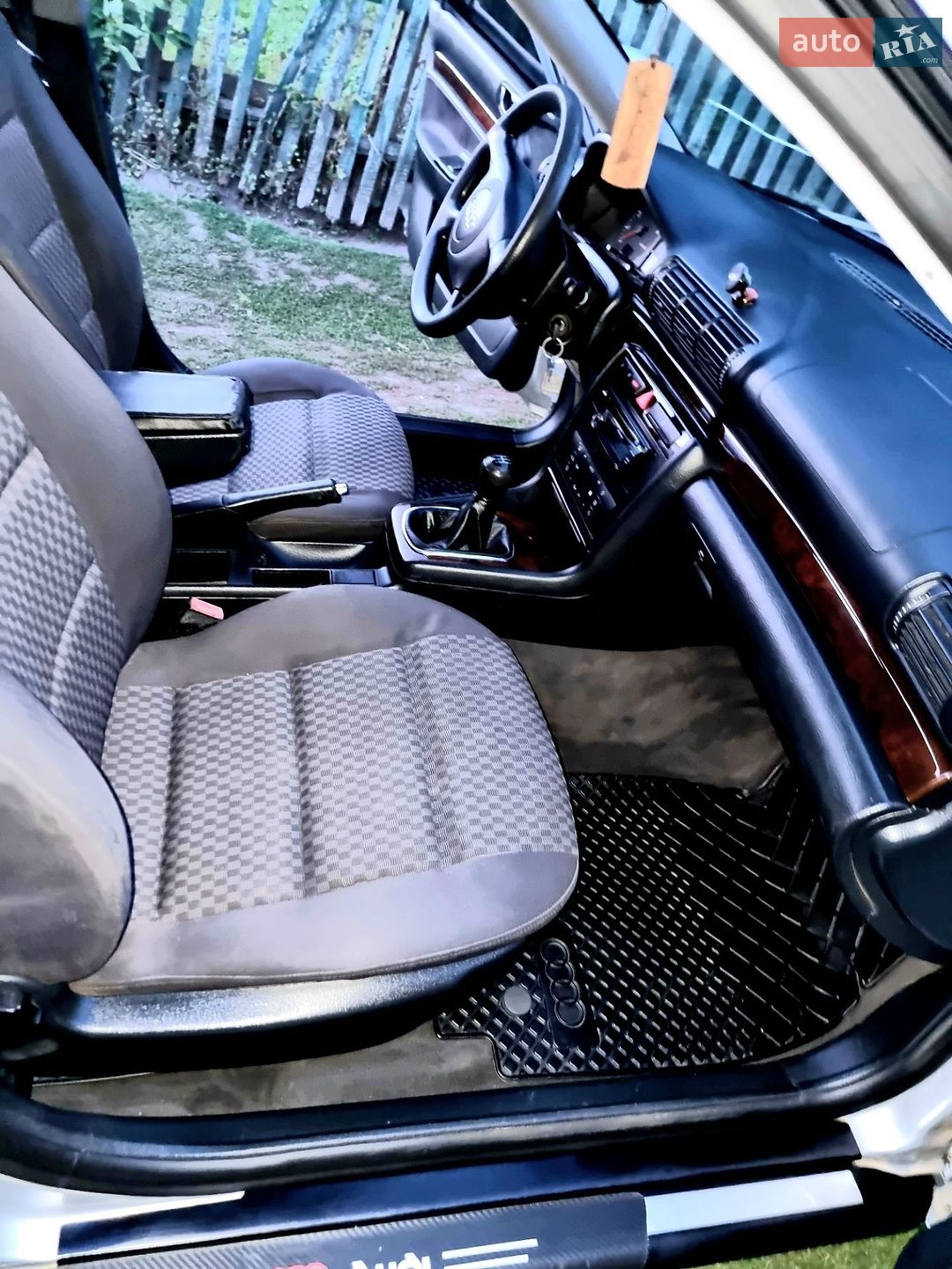 Audi A4 1999 VIN WAUZZZ8DZYA020088 фото оголошення 11 з 15